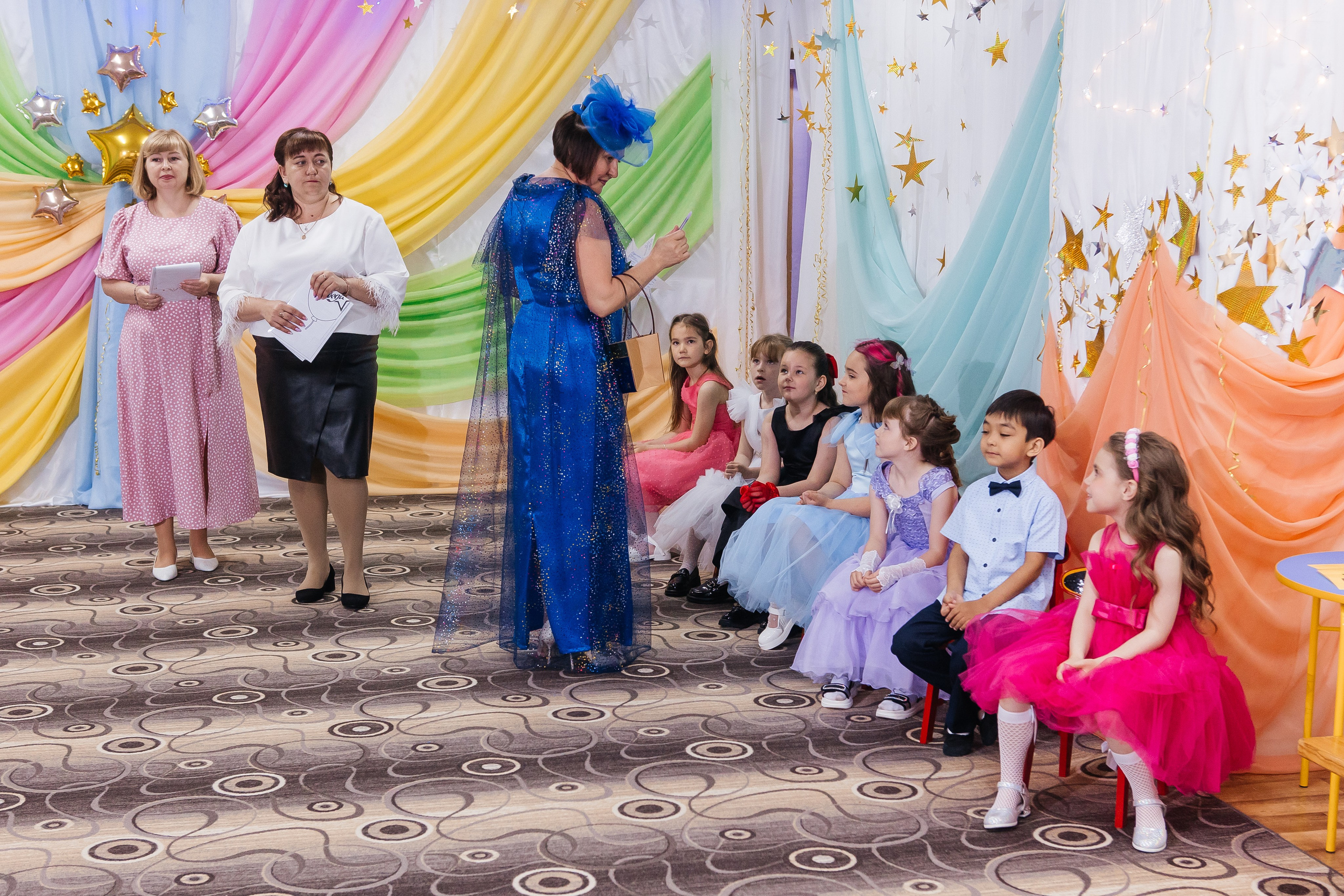 Д/с Сказка Выпускной. Свадебный, семейный фотограф. Выпускные альбомы в Коченёво / Новосибирск. Наталья Байкуш