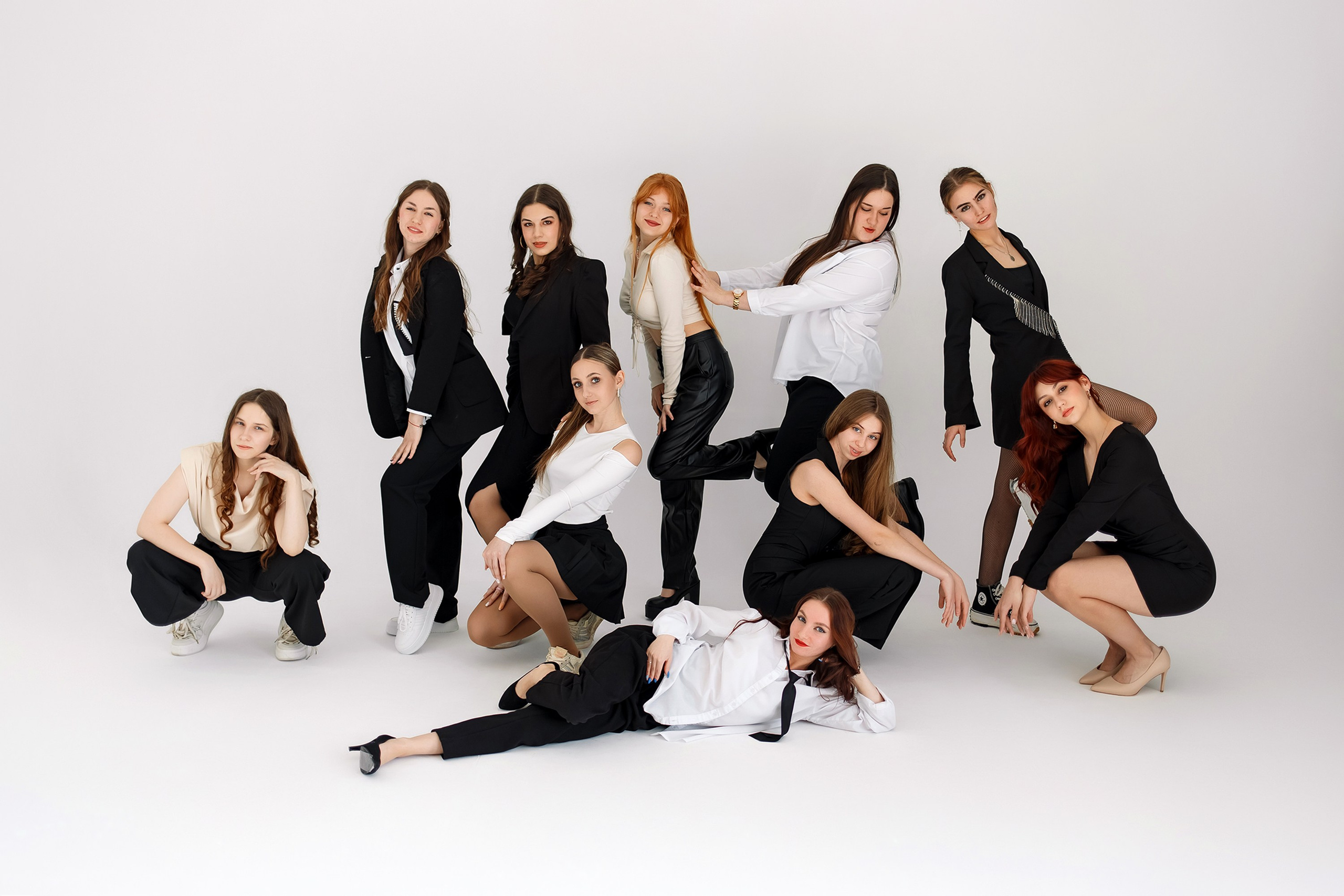 11 класс съемка на циклораме. Фотограф Любовь Корниенко, Примоский край