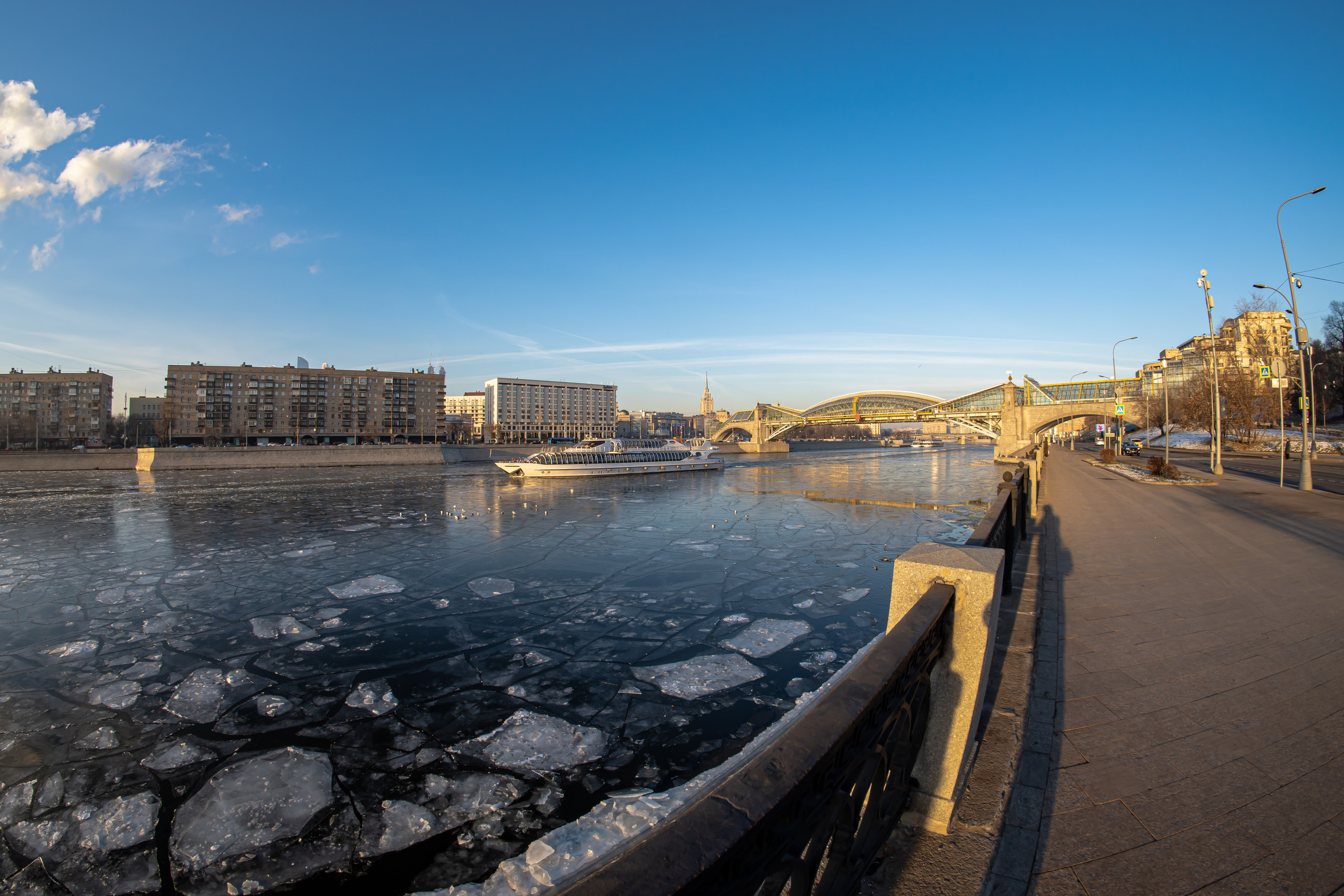 Саввинская набережная