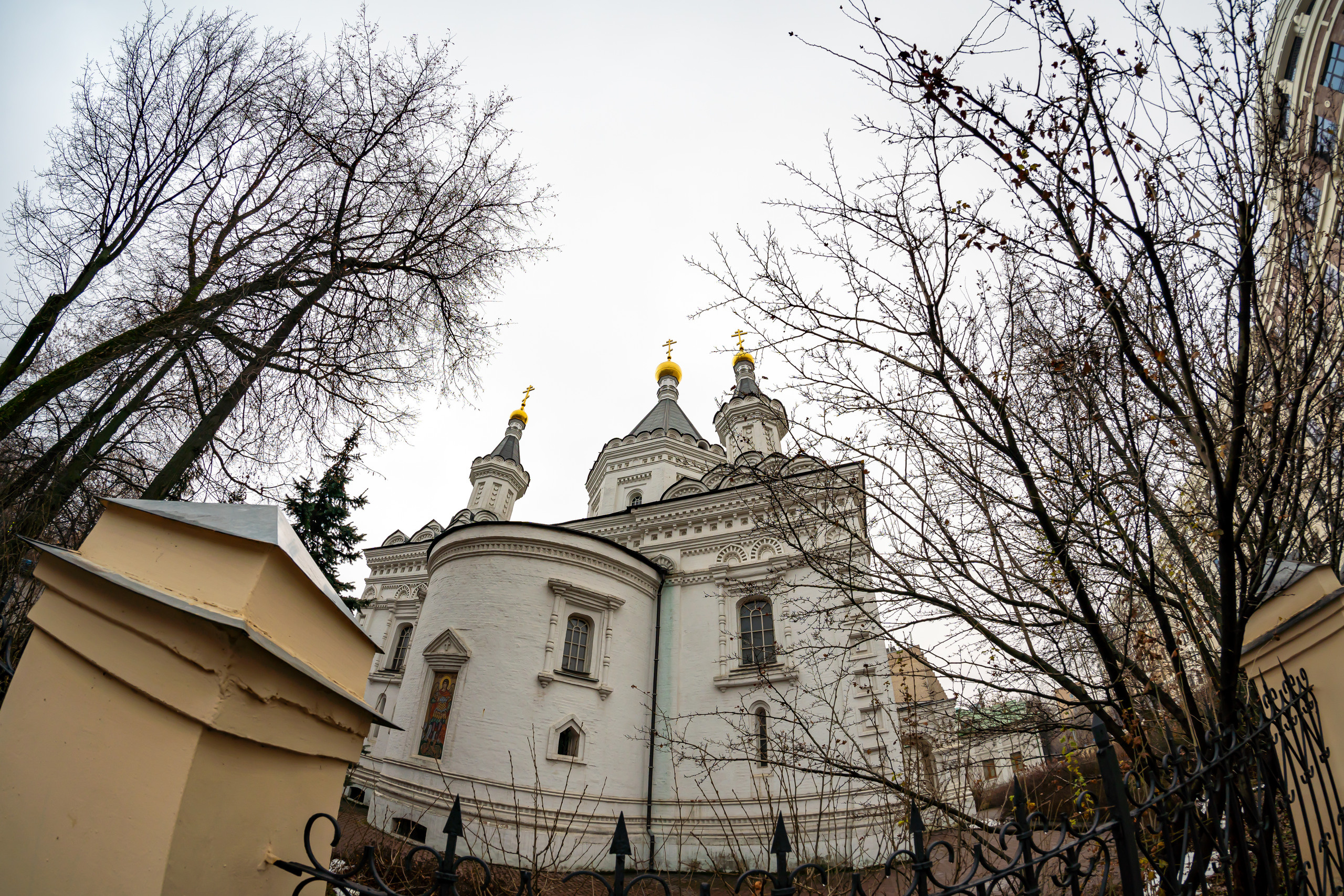 Плющиха, Храм Архангела Михаила