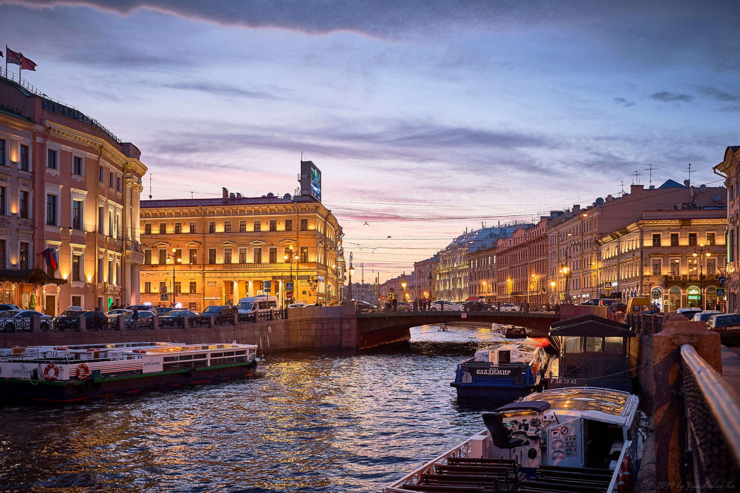 Питер вечером