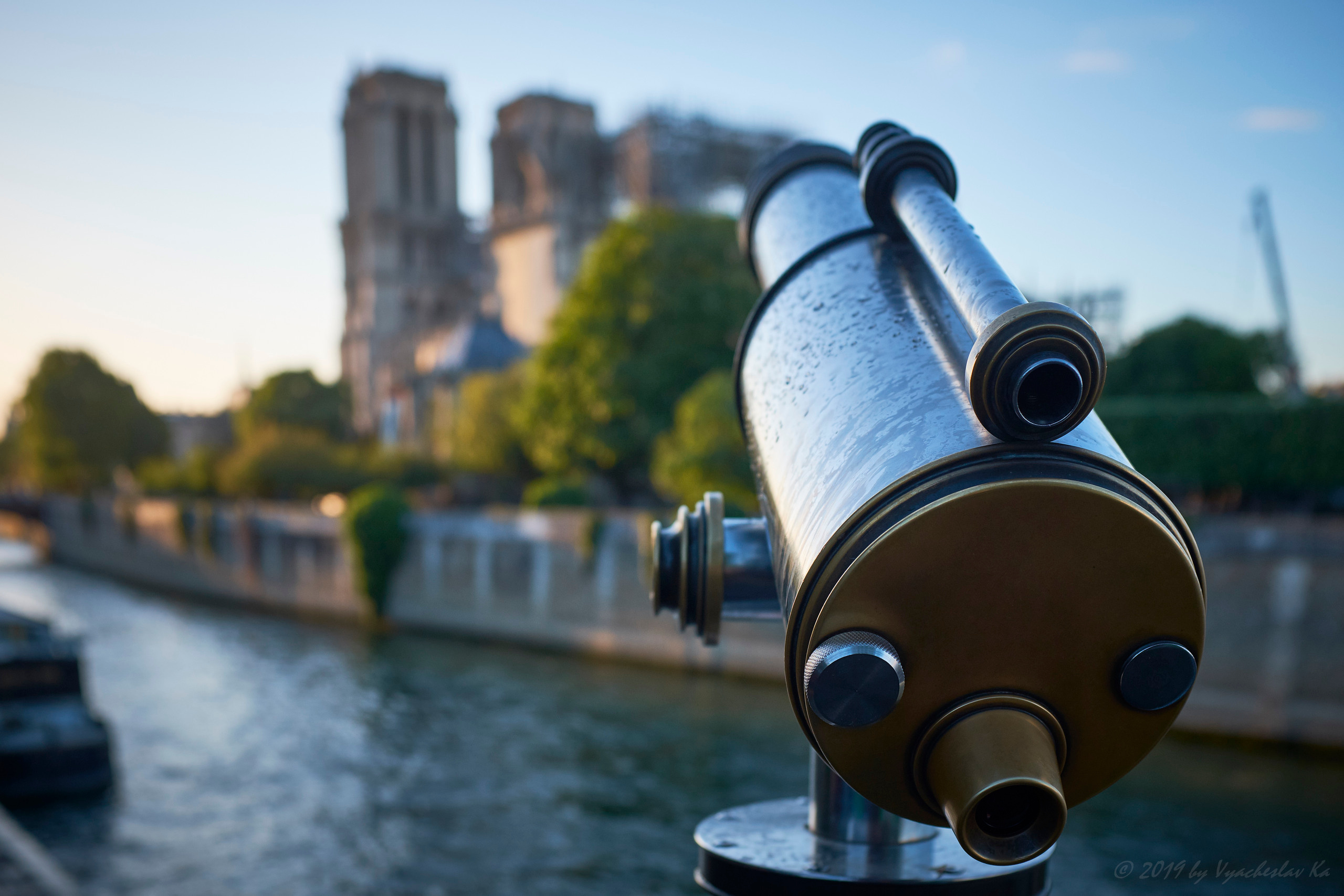 Париж, Собор Парижской Богоматери