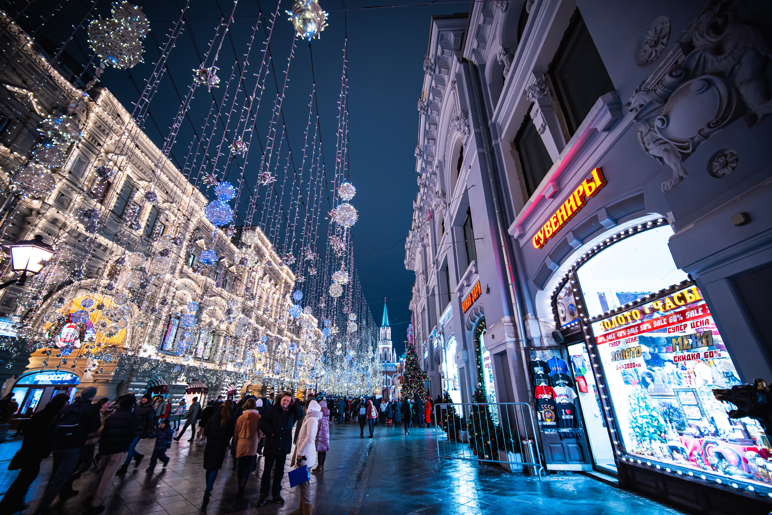 Никольская улица перед новым годом