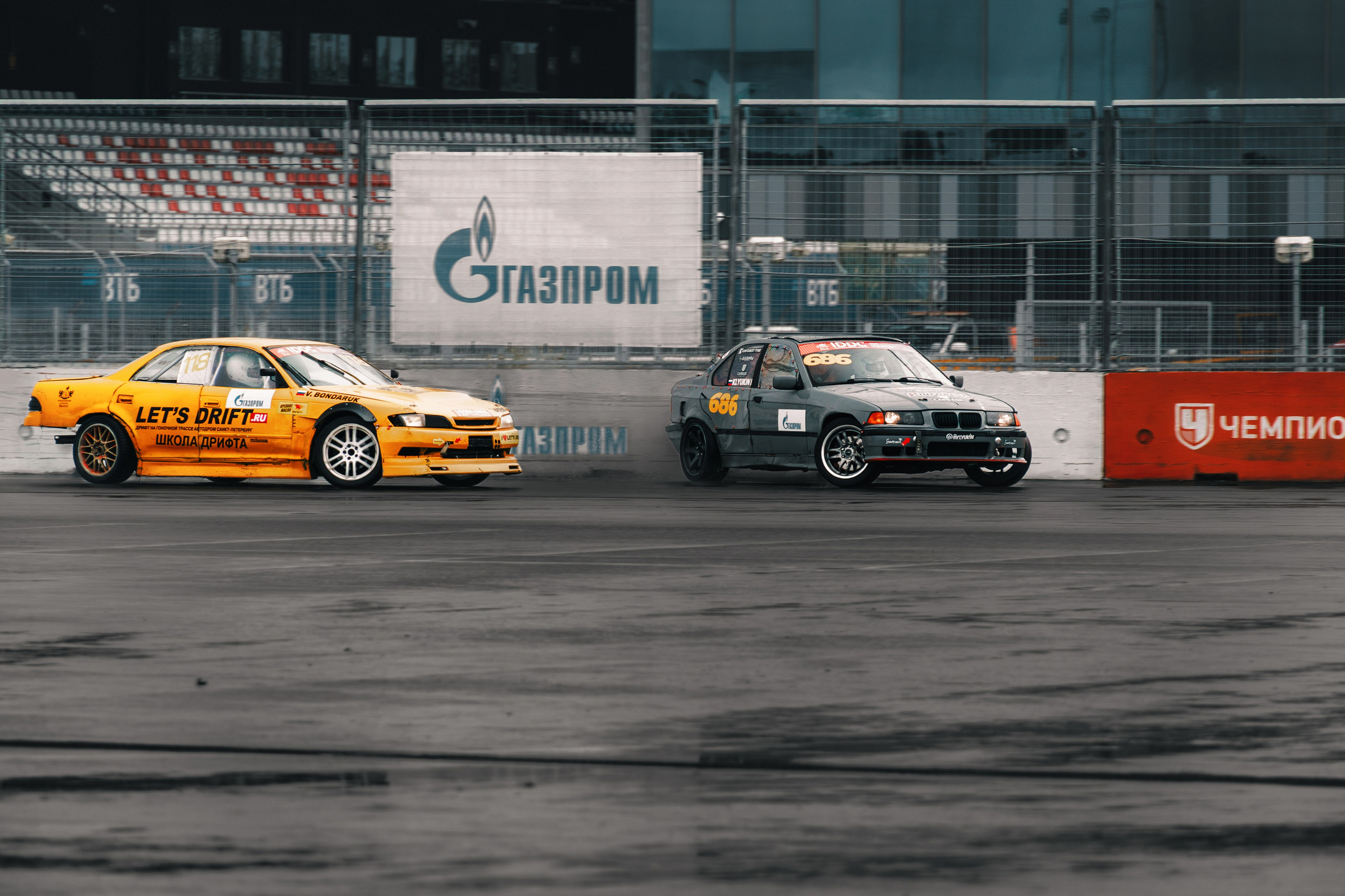 IDDC Этап 2: Бетонный Колизей и блогеры в деле