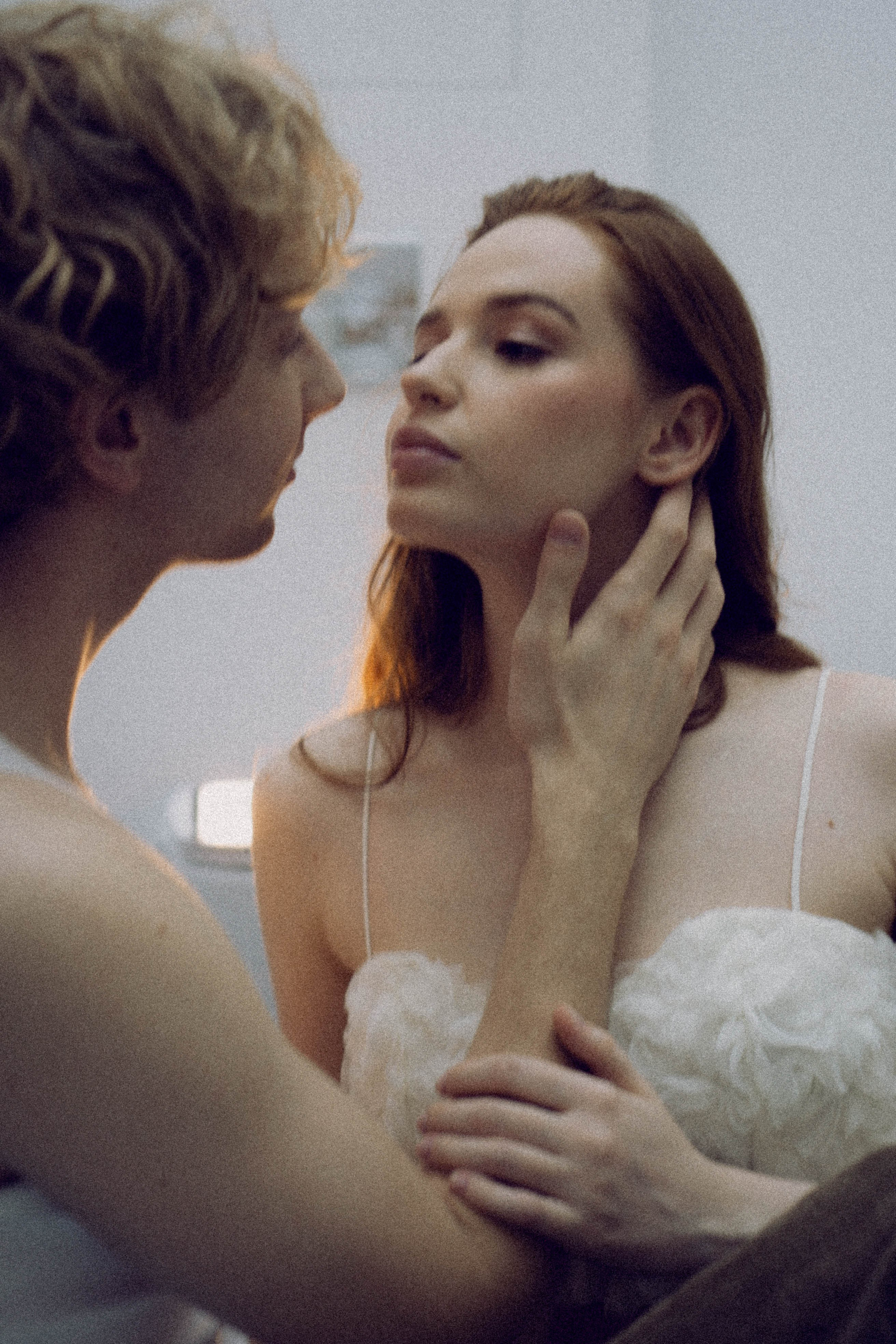 СВАДЕБНАЯ СЬЕМКА В ОТЕЛЕ. СБОРЫ ЖЕНИХА И НЕВЕСТЫ И ТАКЖЕ ТОР И ПОДГОТОВКА К ПРОГУЛКЕ. Профессиональный фотограф, Санкт-Петербург — Виктория Богомолова