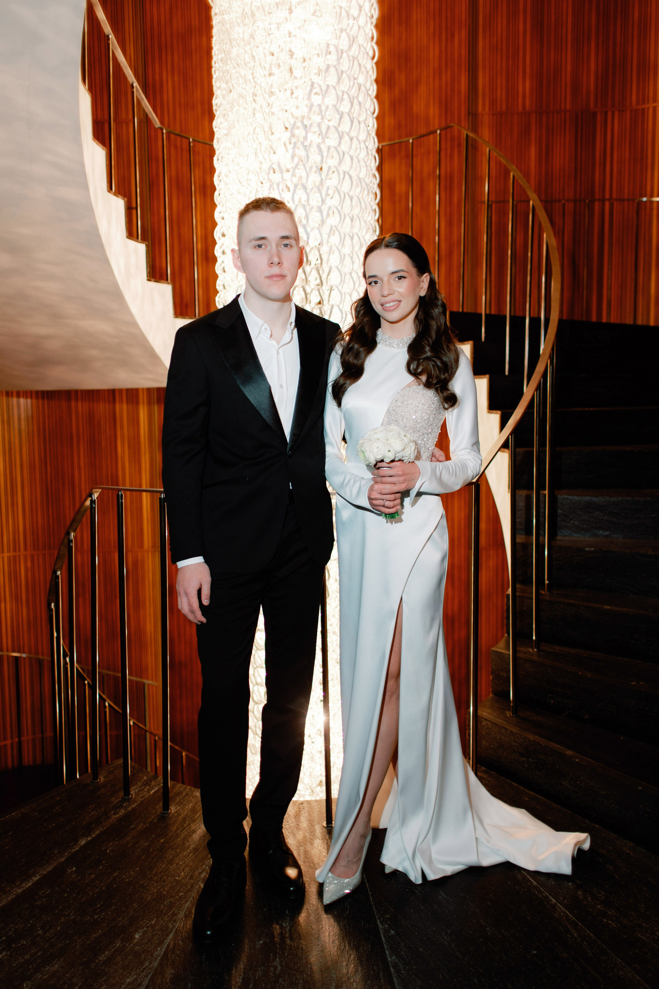 Свадьба для двоих в Москве, фотосессия на крыше, сборы, прогулка в Barvikha Luxury Village