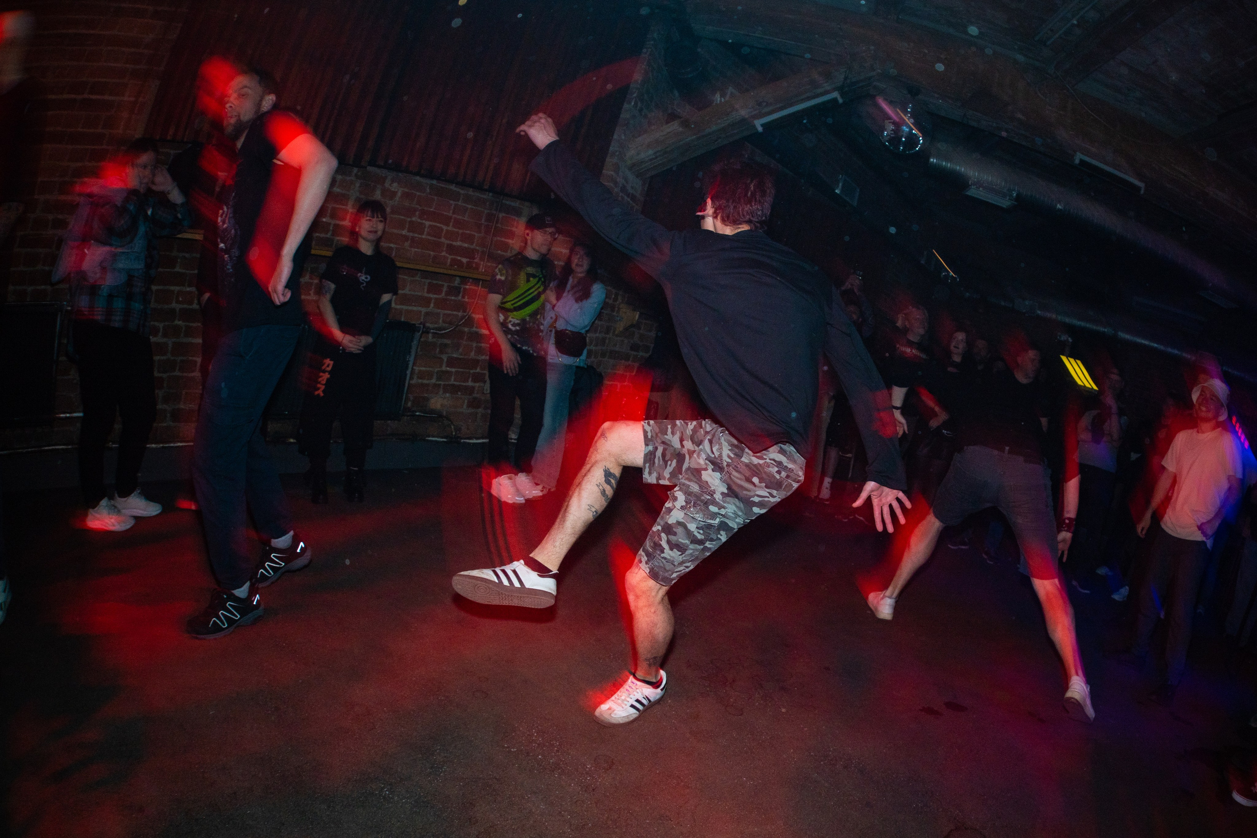 ОМУТ ГИГ|Zoccolo 2.0. Концертный и репортажный фотограф в Санкт-Петербурге Слава Пахомов