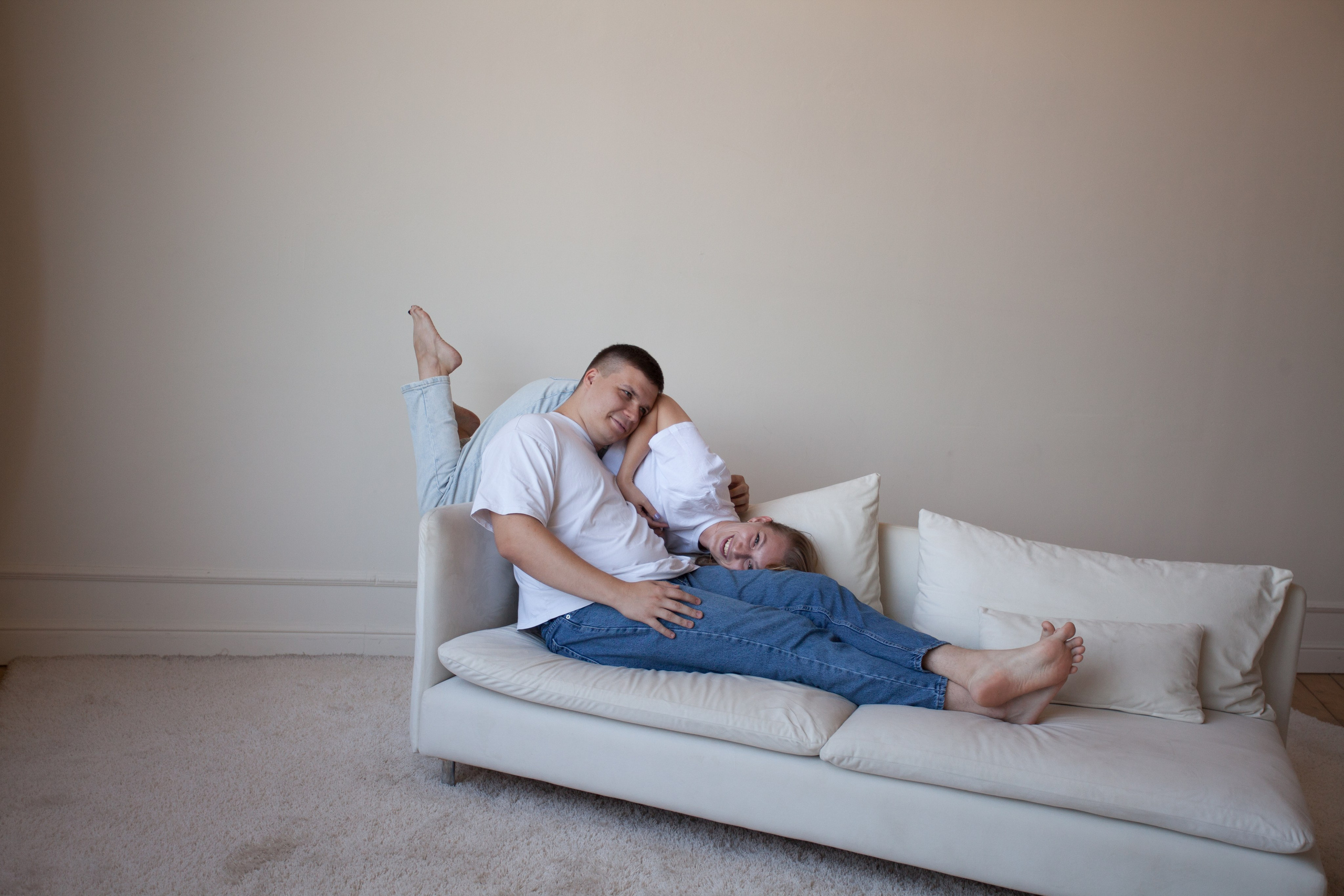 Женя и Кристина минимализм. Семейный и детский фотограф в Краснодаре Брусилова Марина