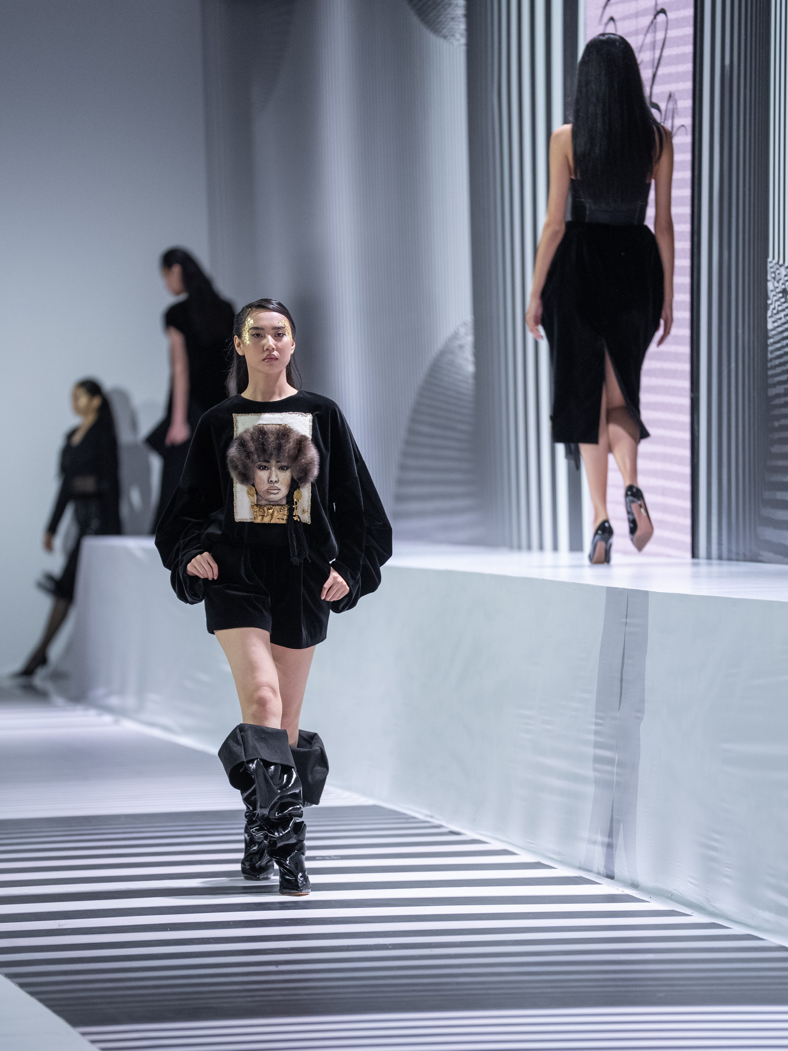 JENYA BER (Евгения Березуцкая, Россия). Сайт Алматинского НЮ АРТ, будуар и фэшн фотографа Дениса Карпенко