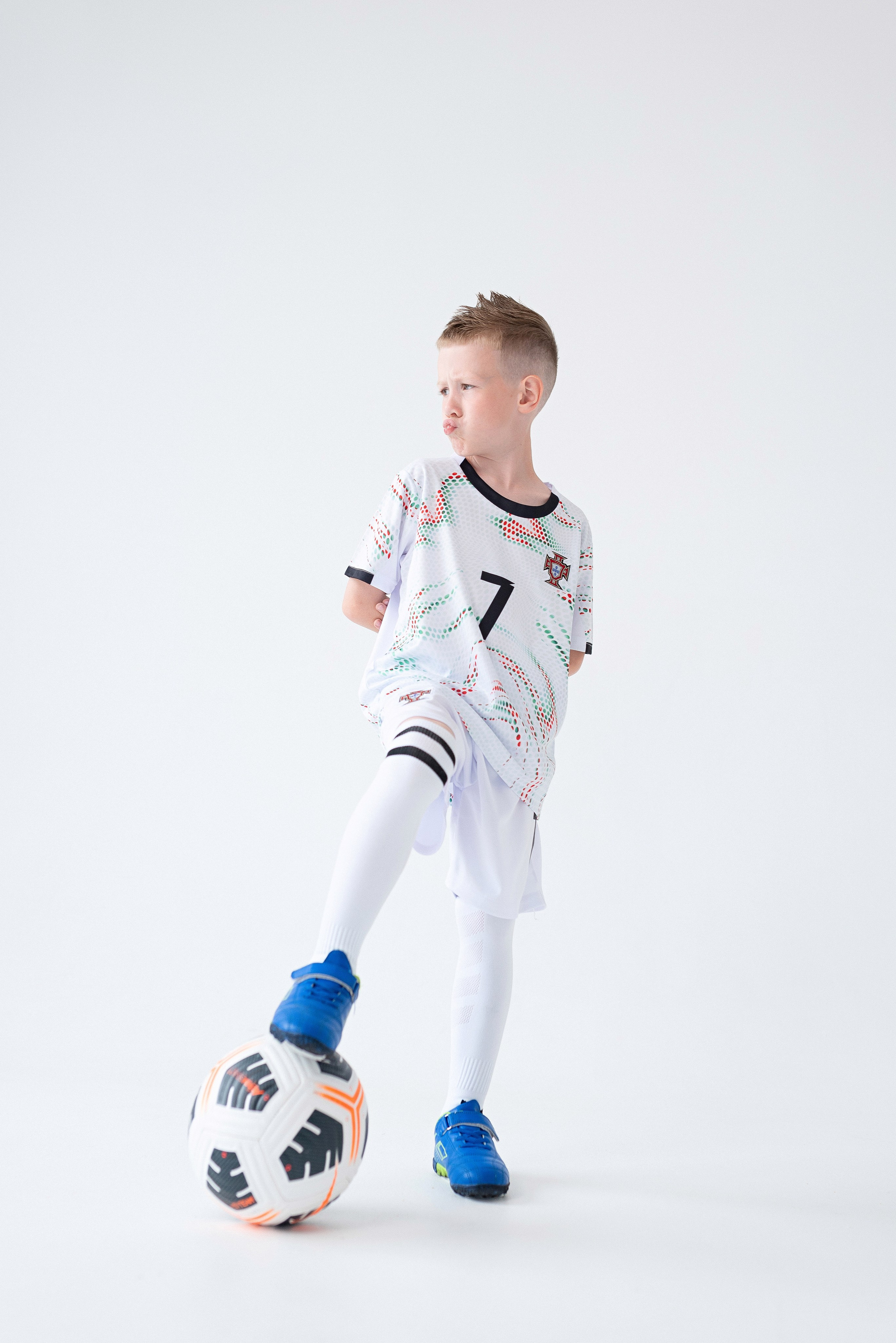 Ярику 7 лет. Детский и семейный фотограф в Сургуте и Нефтеюганске Анна Старцева