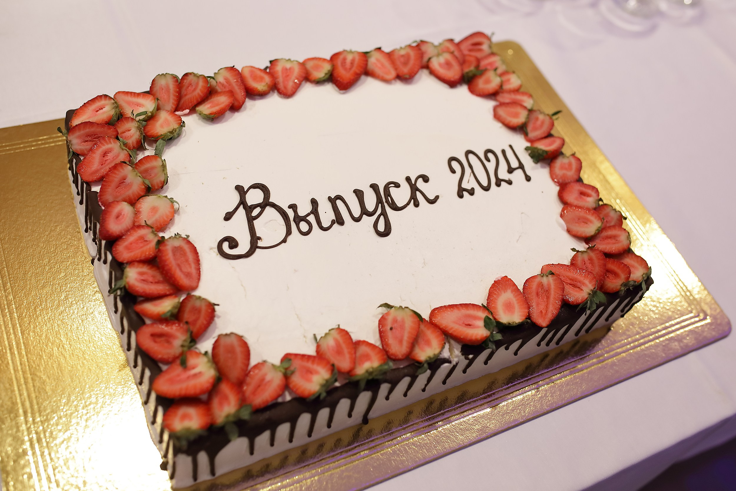 Фотосъёмка выпускного Екатеринбург. Свадебный и семейный фотограф и видеограф в Екатеринбурге Полянские Тимур и Анастасия