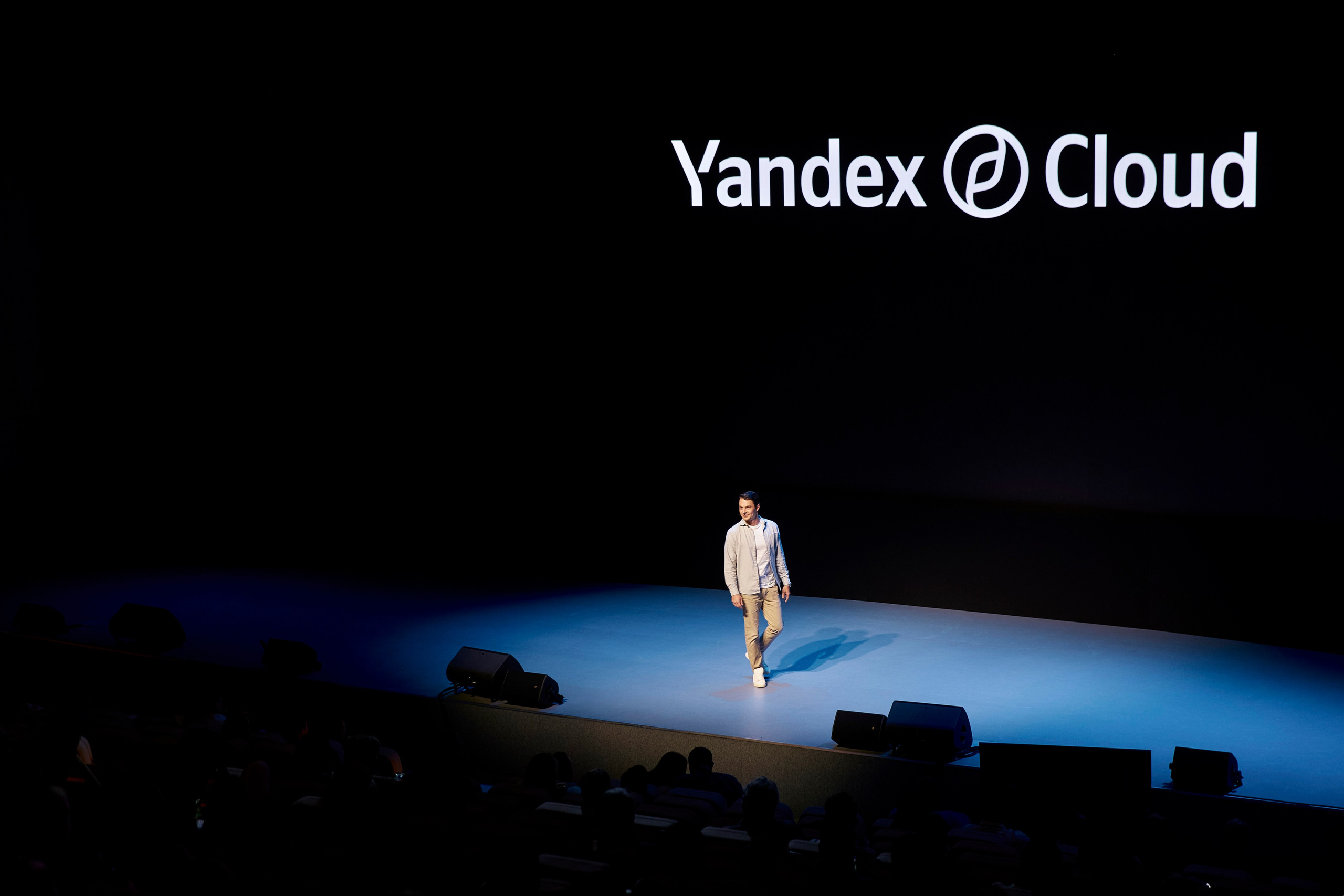 Reportage photographer. SAVA Photographer