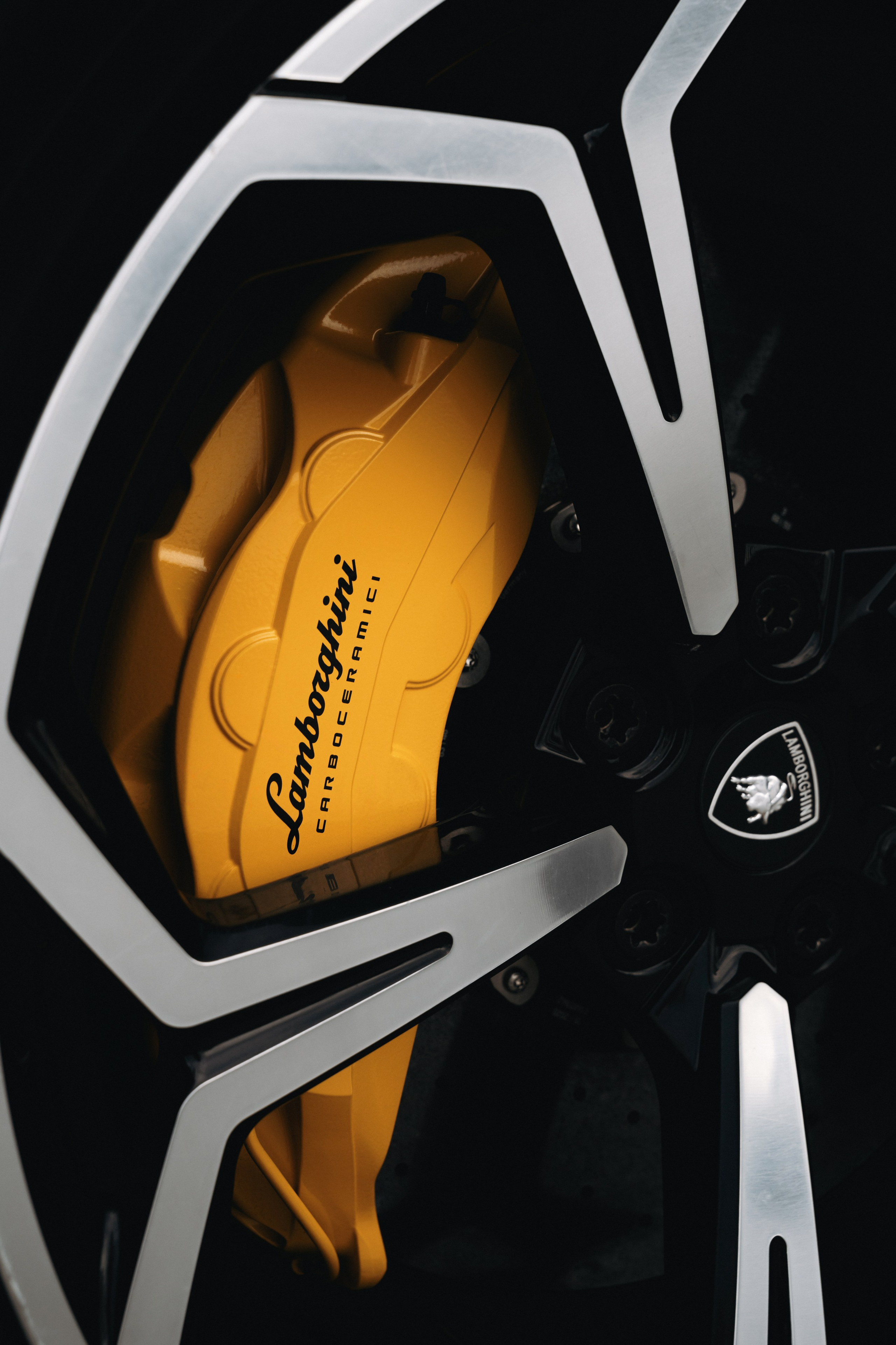 Lamborghini Urus. Автомобильный фотограф и видеограф в Новосибирске|Александра Косухина