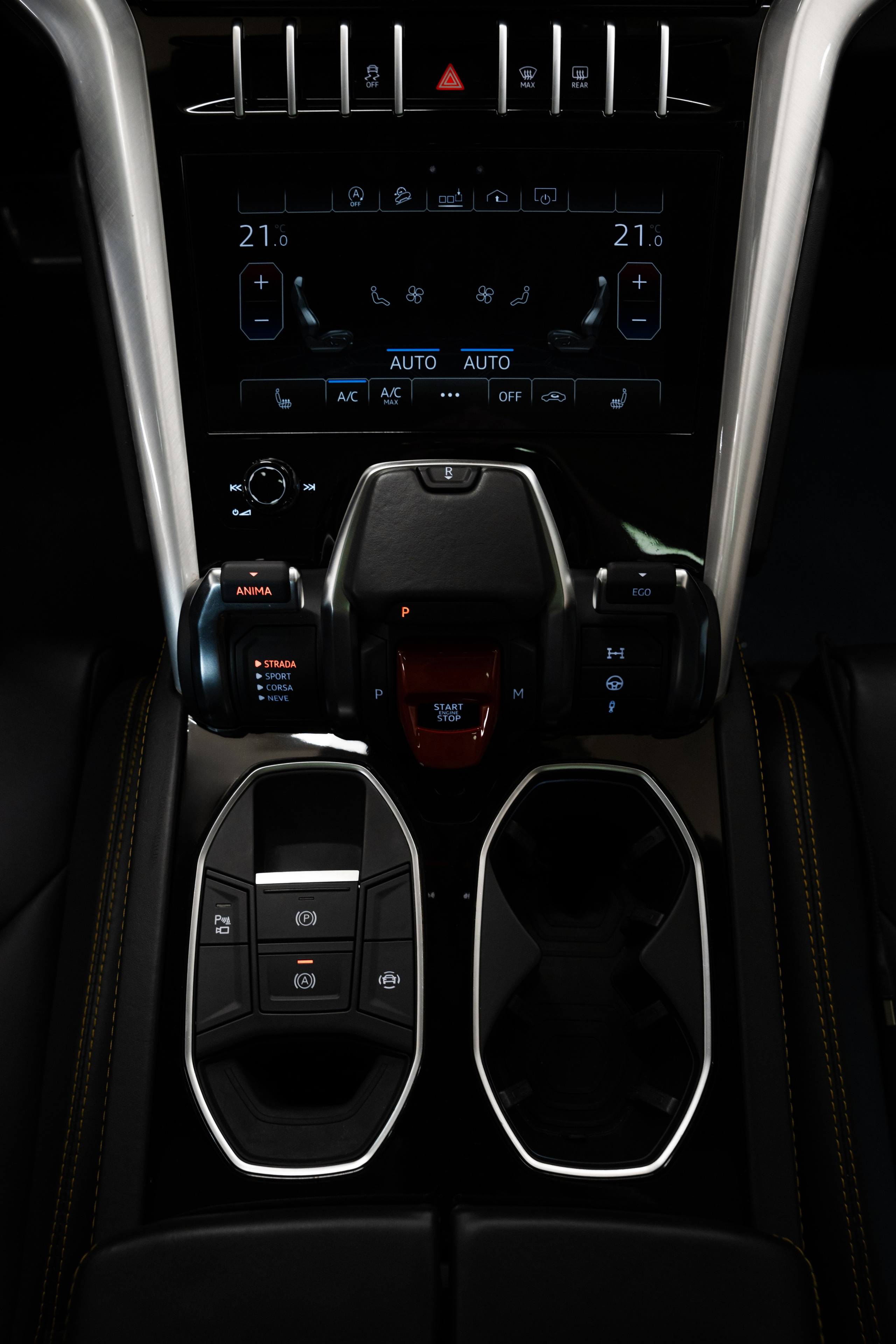 Lamborghini Urus. Автомобильный фотограф и видеограф в Новосибирске|Александра Косухина