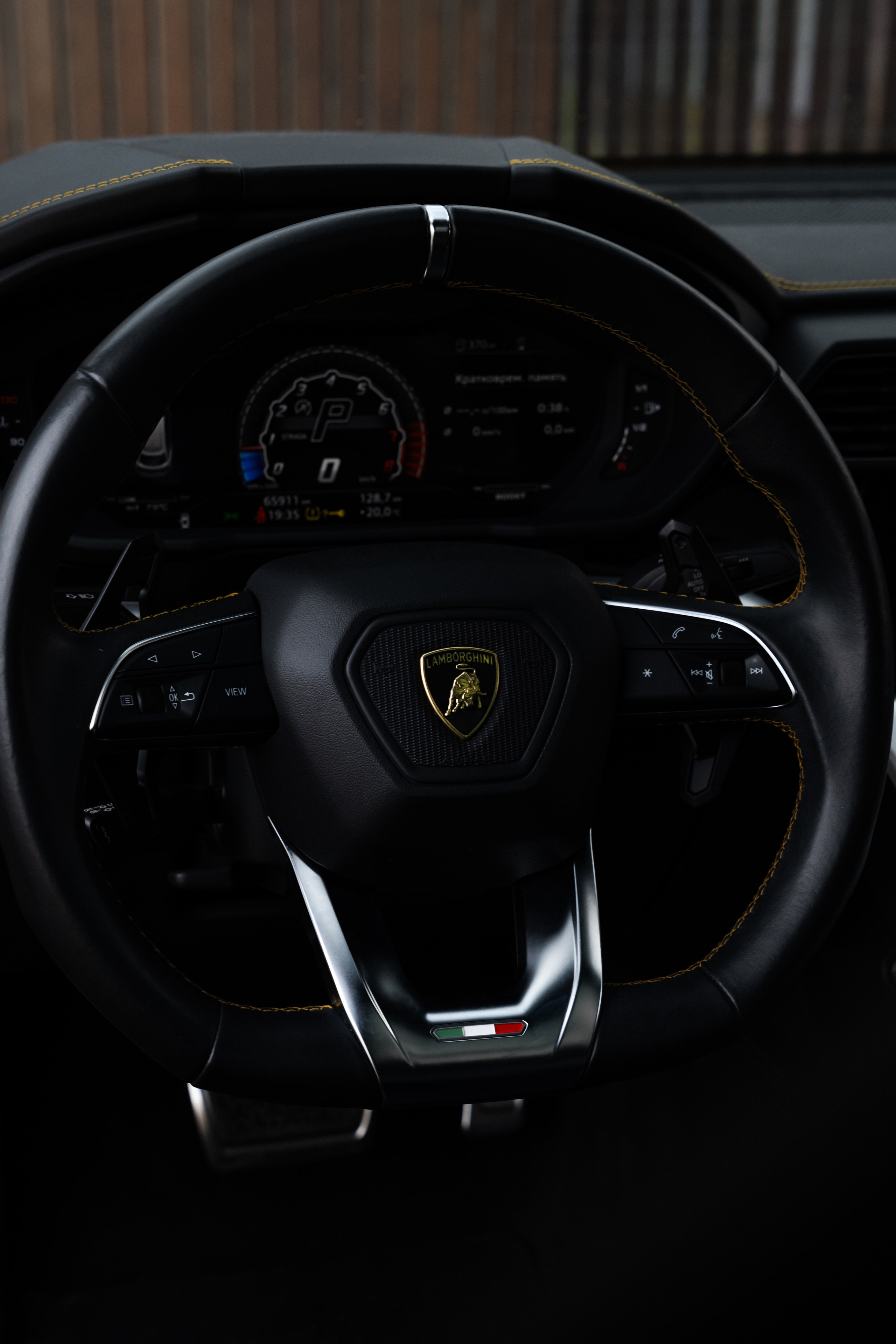 Lamborghini Urus. Автомобильный фотограф и видеограф в Новосибирске|Александра Косухина
