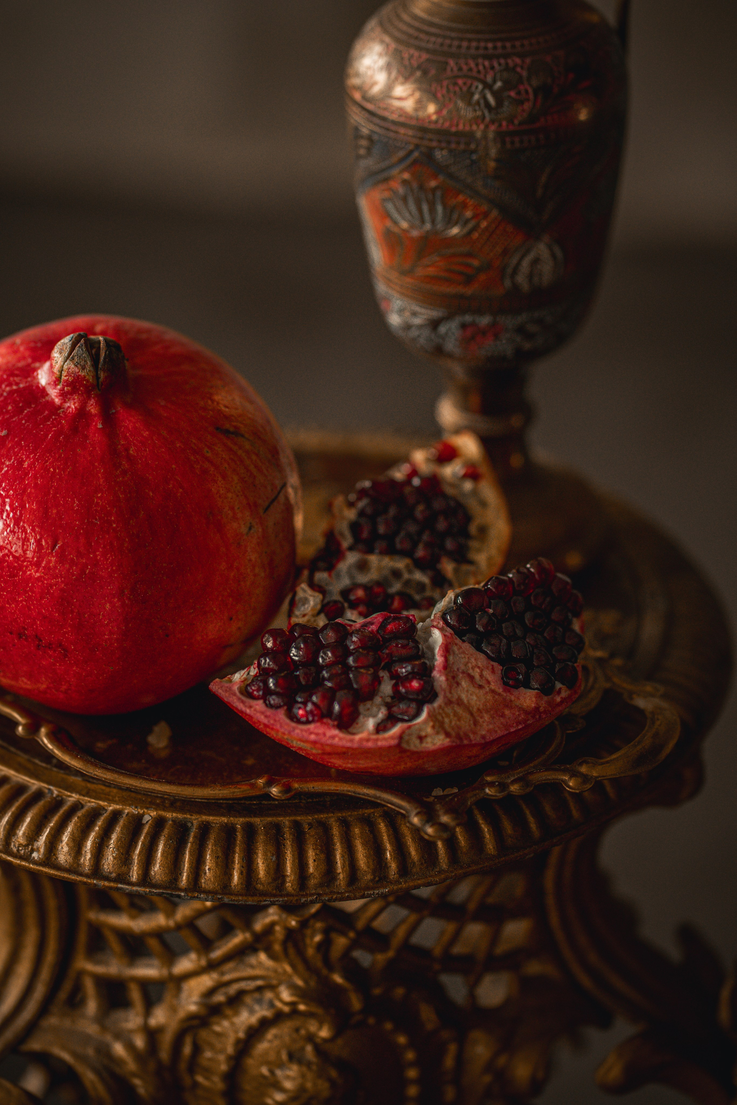 Девушка с гранатом. Фотограф Мария N Екатеринбург