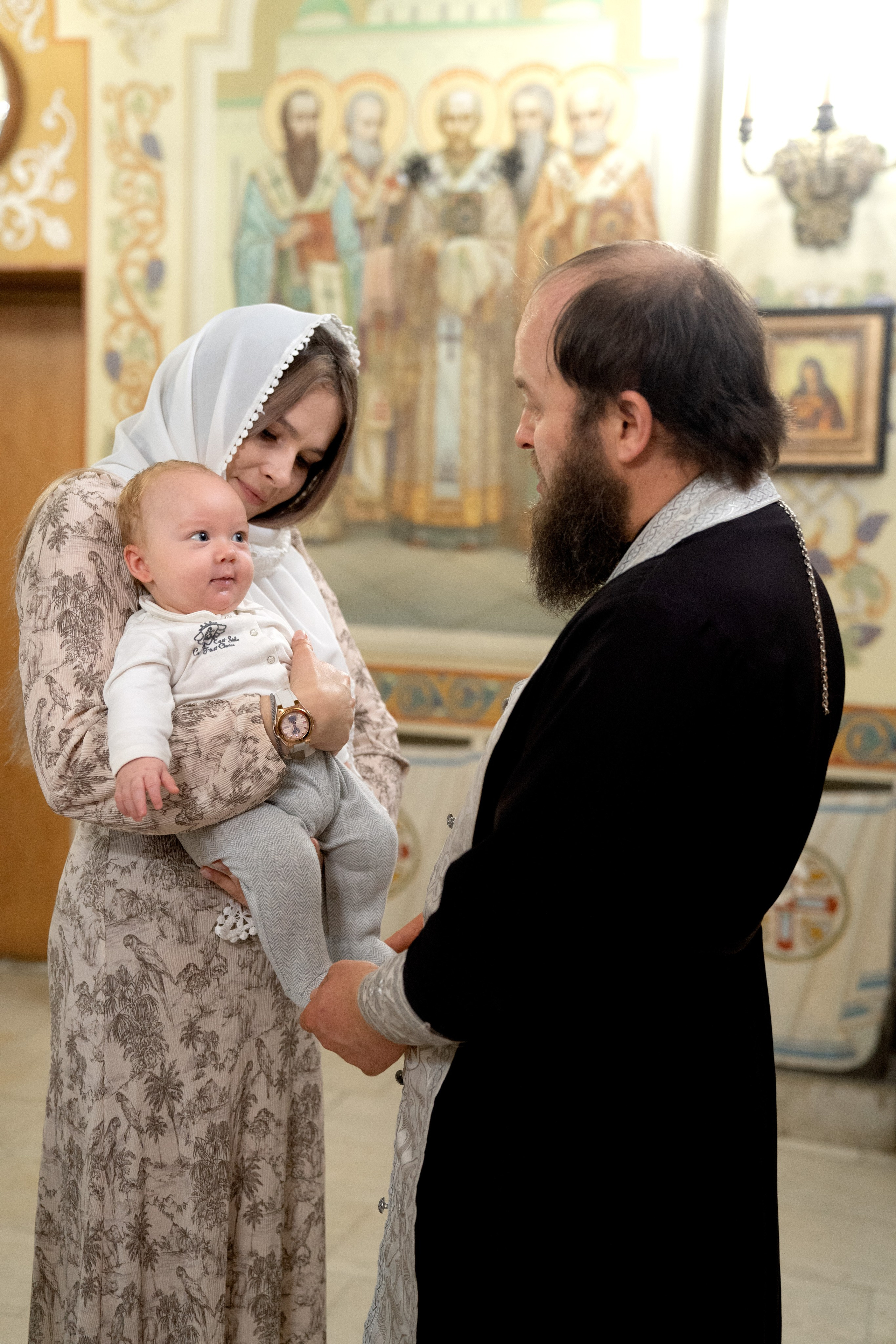 Съемка Таинства Крещения в храме Архангела Михаила в Тропареве. Семейный и детский фотограф в Москве Екатерина Офицерова