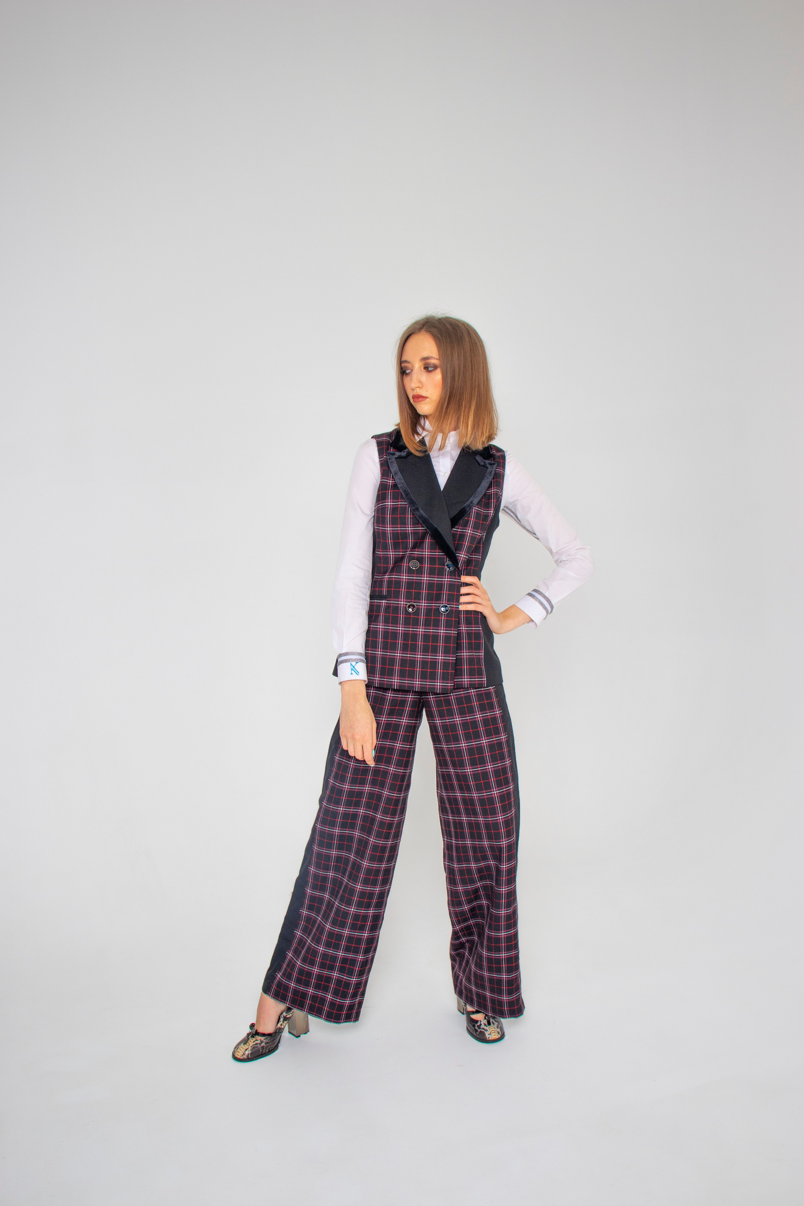 Каталожная съёмка одежды