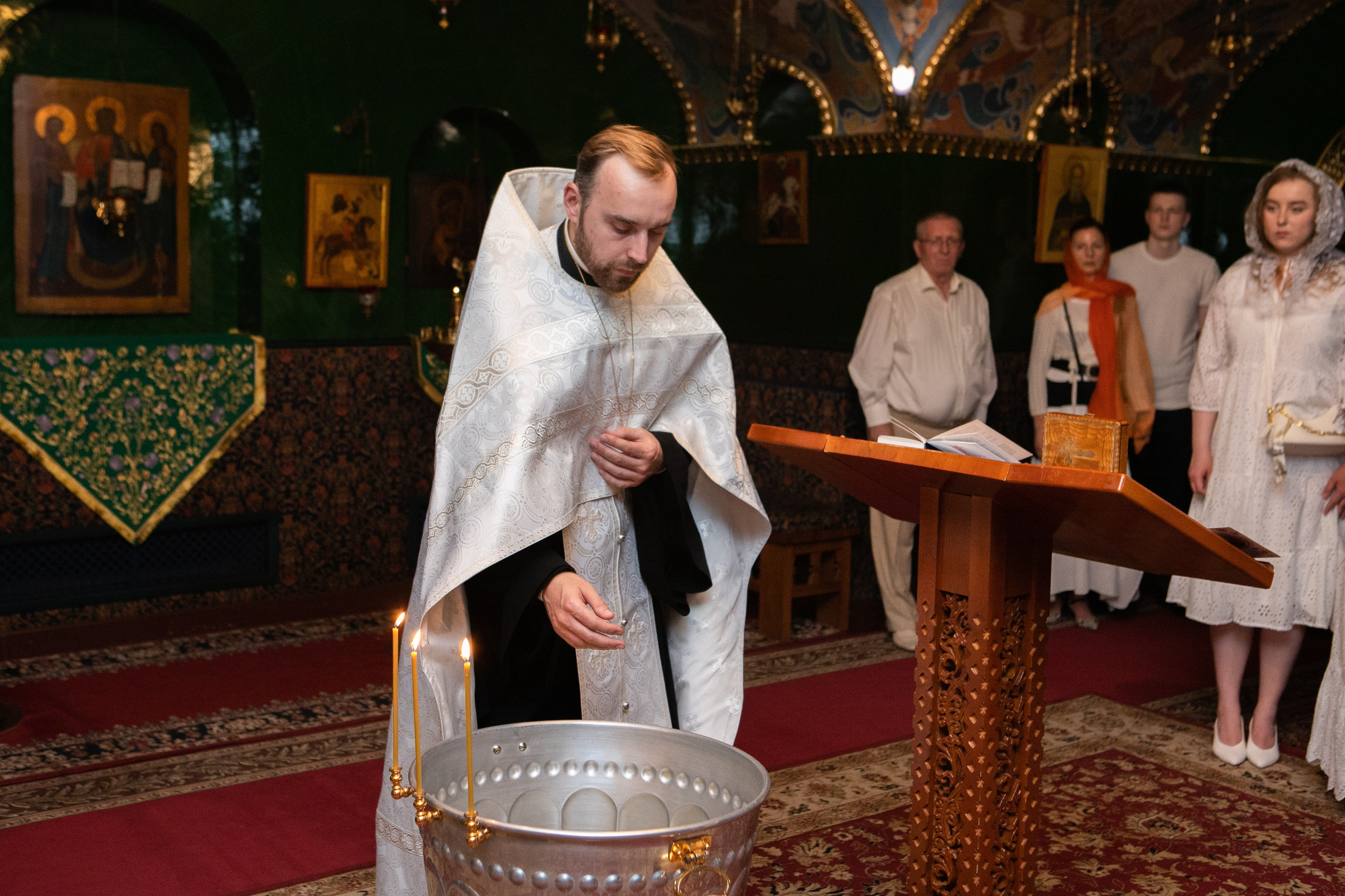 Фотосъемка Венчания и Крещения в Храмах Санкт-Петербурга. Фото и Видеосъемка на ваше мероприятие. Александр Романов