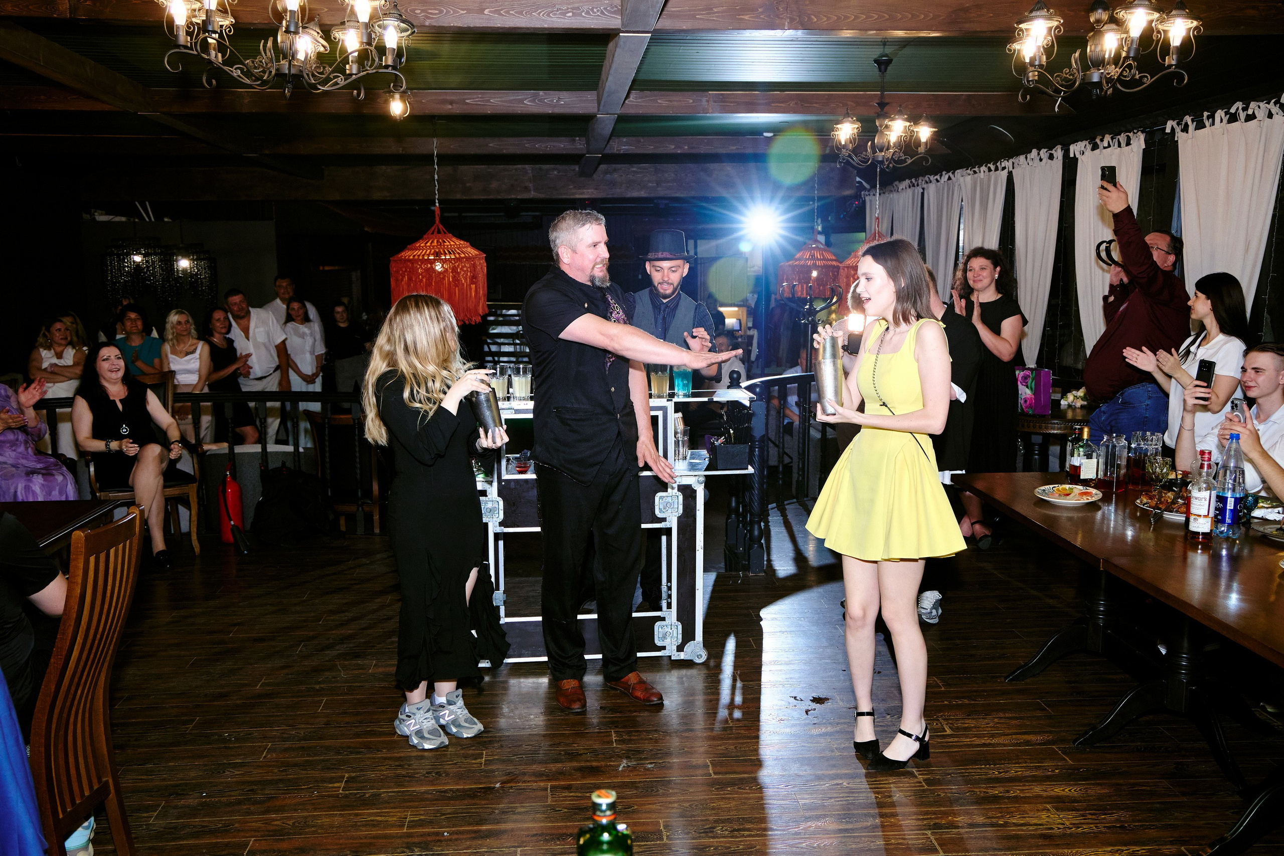 Выпускной 35 Сош. Фотограф Выпускные альбомы Таганрог Сергей Коробченко