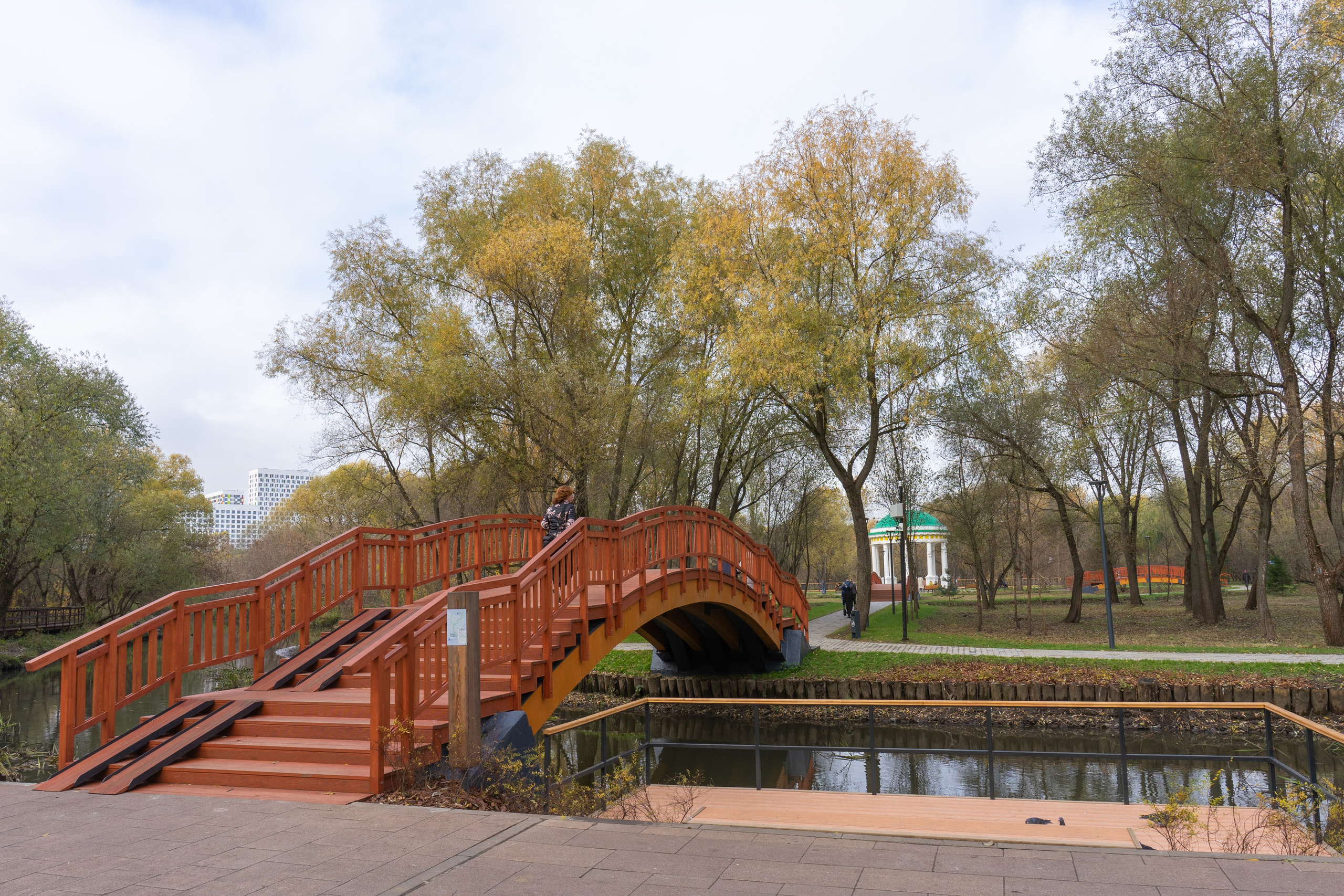 Осень, autumn, парк, деревья, лист, красный, желтый, зеленый. Авторские фотографии Чугунова Николая