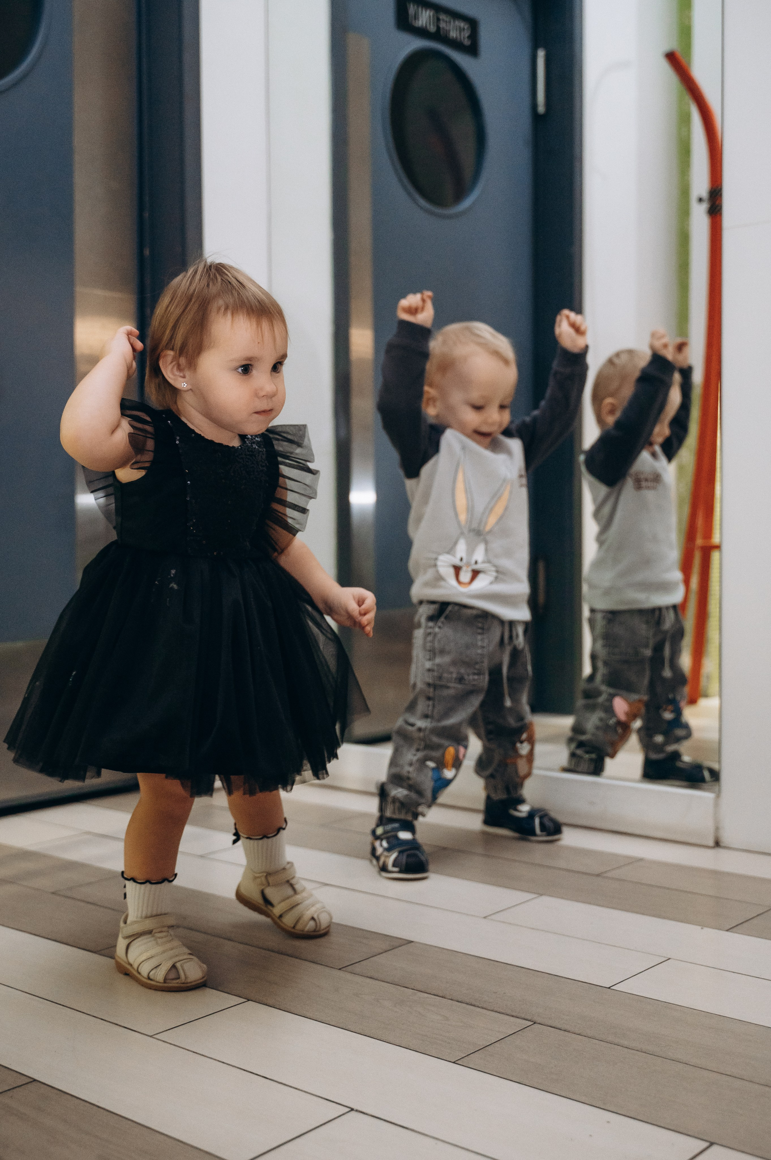 Анечке 2 года (MIA FAMILIA семейное кафе). Семейный фотограф в Минске Дарья Дреко