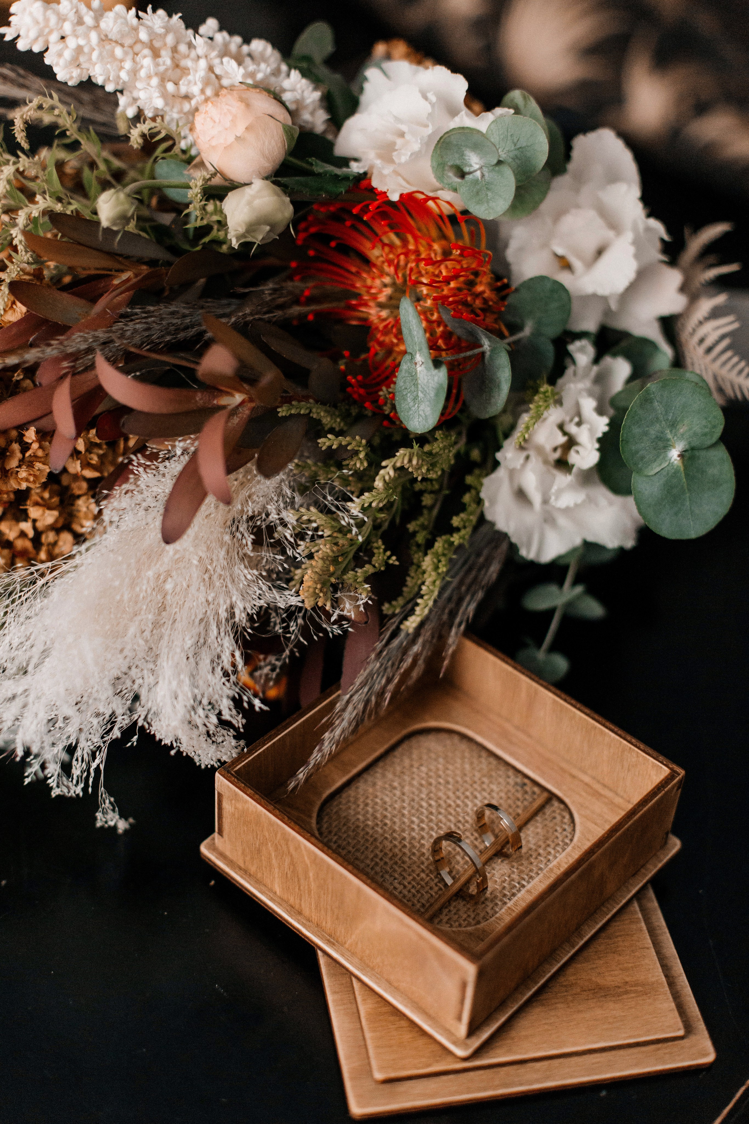 Свадьба для двоих с прогулкой в Выборге. Свадебный фотограф в Санкт-Петербурге Вика Стукачева