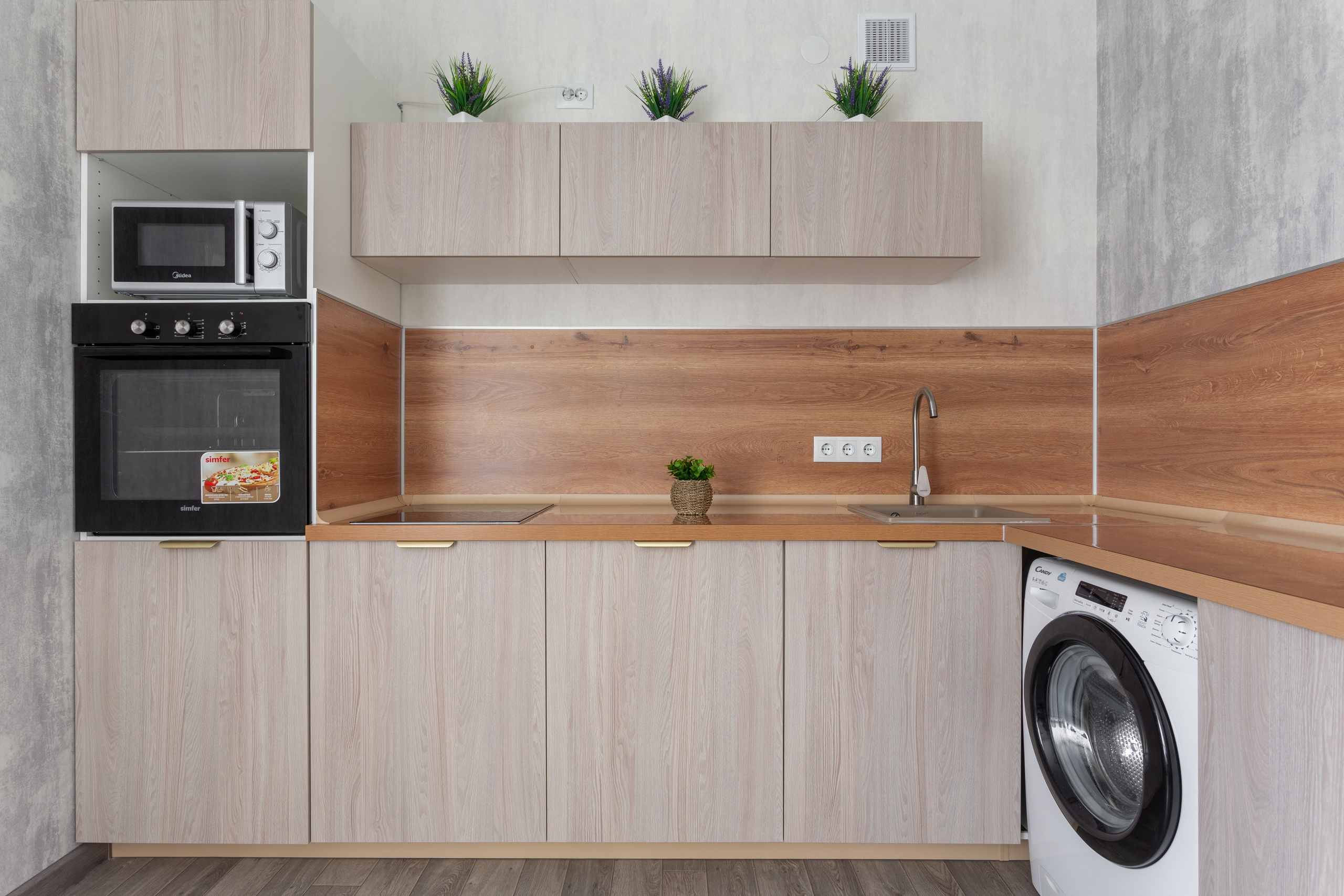 Фотосъемка для посуточной аренды по адресу пер. Светлогорский, д. 12. Интерьерный фотограф и ретушер в Красноярске Денис Антропов