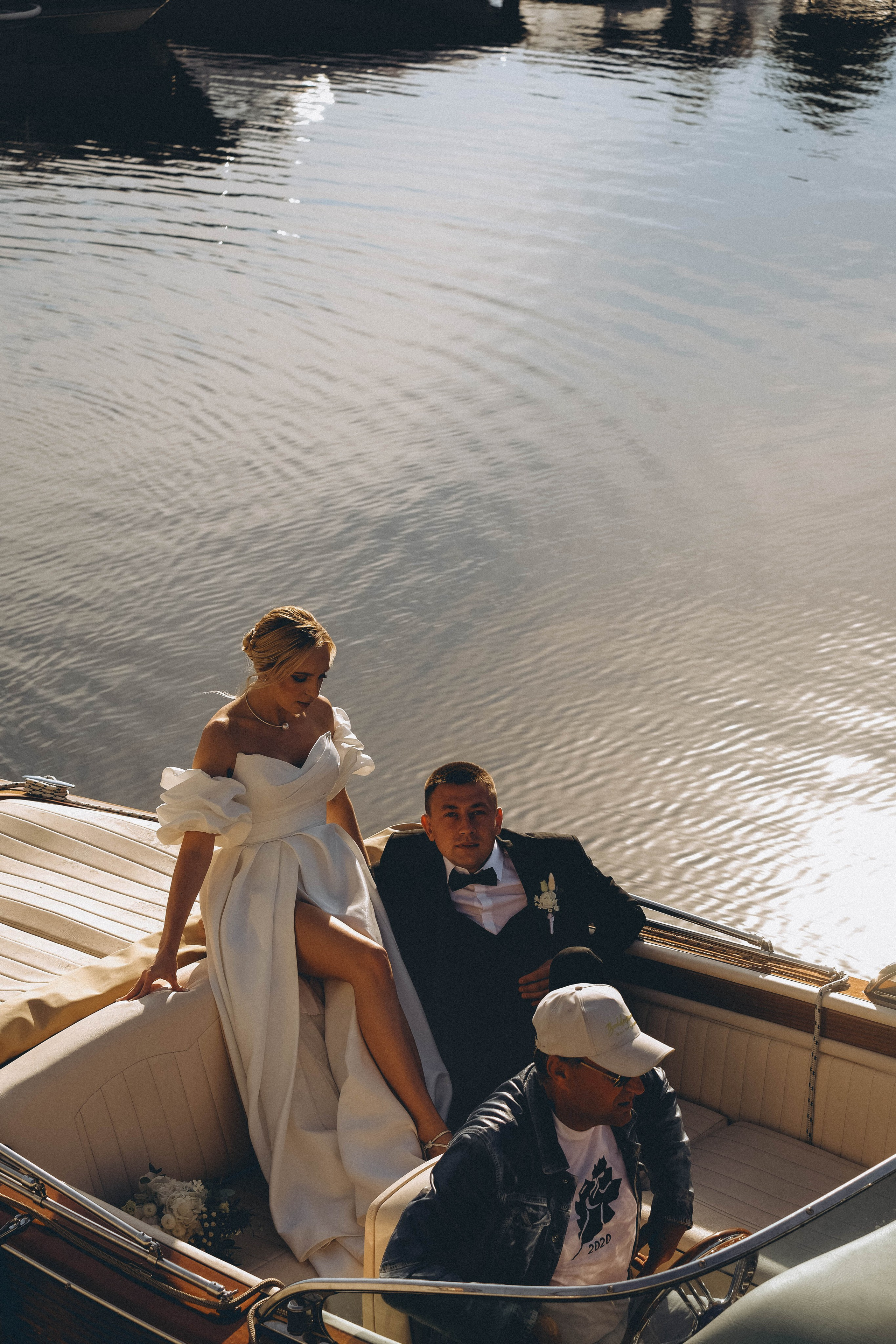 СВАДЕБГНАЯ ПРОГУЛКА ПО КАНАЛ САНКТ-ПЕТЕРБУРГА НА КАТЕРЕ. Профессиональный фотограф, Санкт-Петербург — Виктория Богомолова