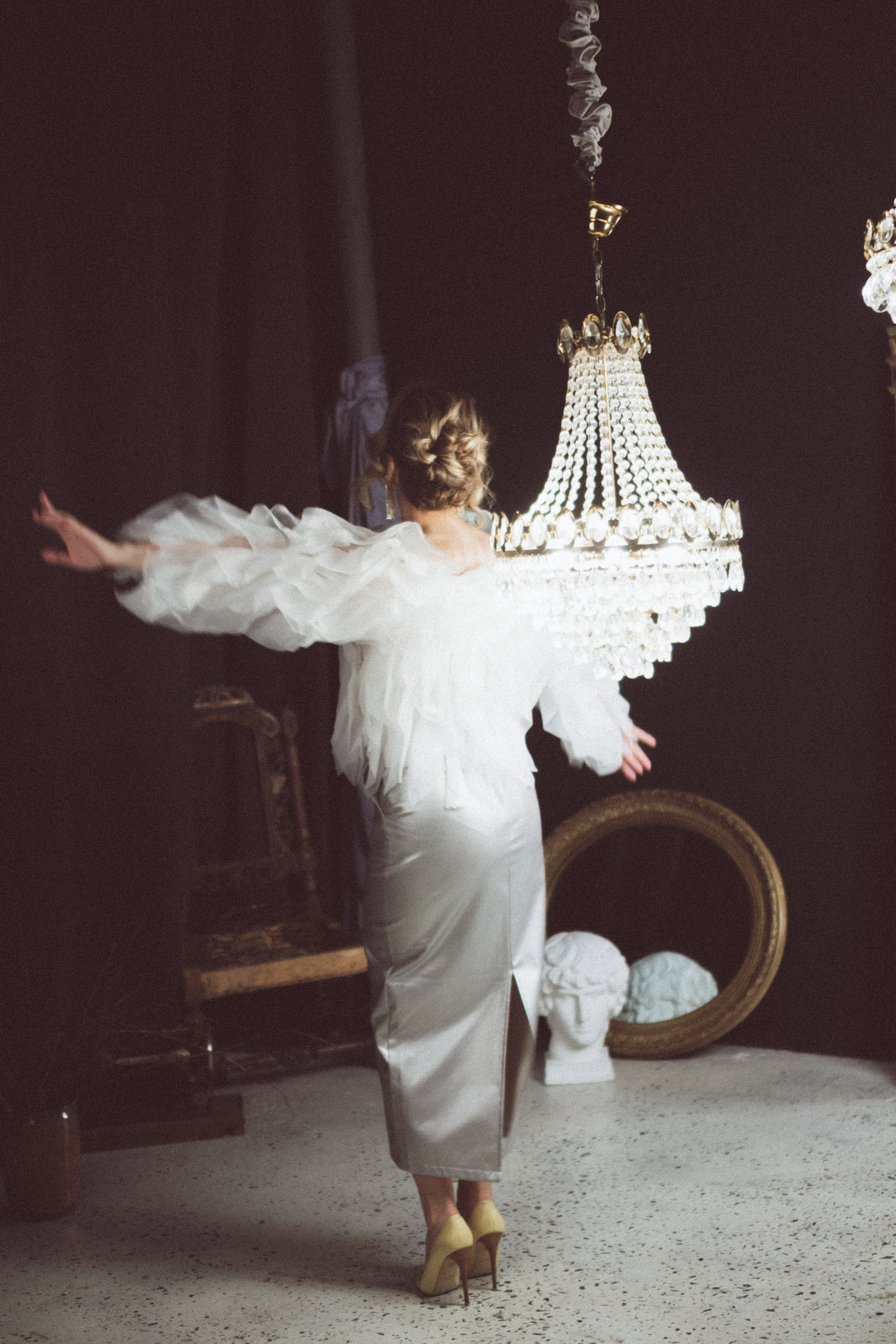 НОВОГОДНЯЯ ФОТОСЕСИИЯ В СТУДИИ ДЛЯ ДЕВУШКИ И ПРОГУЛКА ПО ЧЕРНЫШЕВСКОЙ. Профессиональный фотограф, Санкт-Петербург — Виктория Богомолова