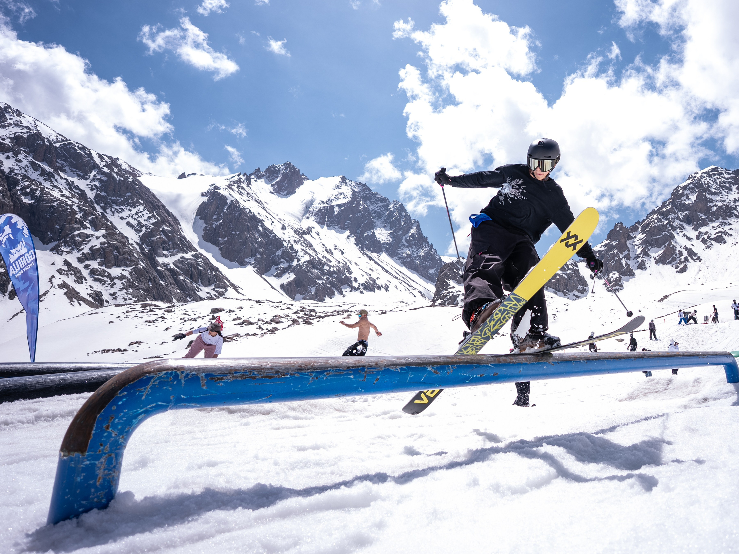Gorilla IMBA CAMP 2026. Сайт Алматинского НЮ АРТ, будуар и фэшн фотографа Дениса Карпенко