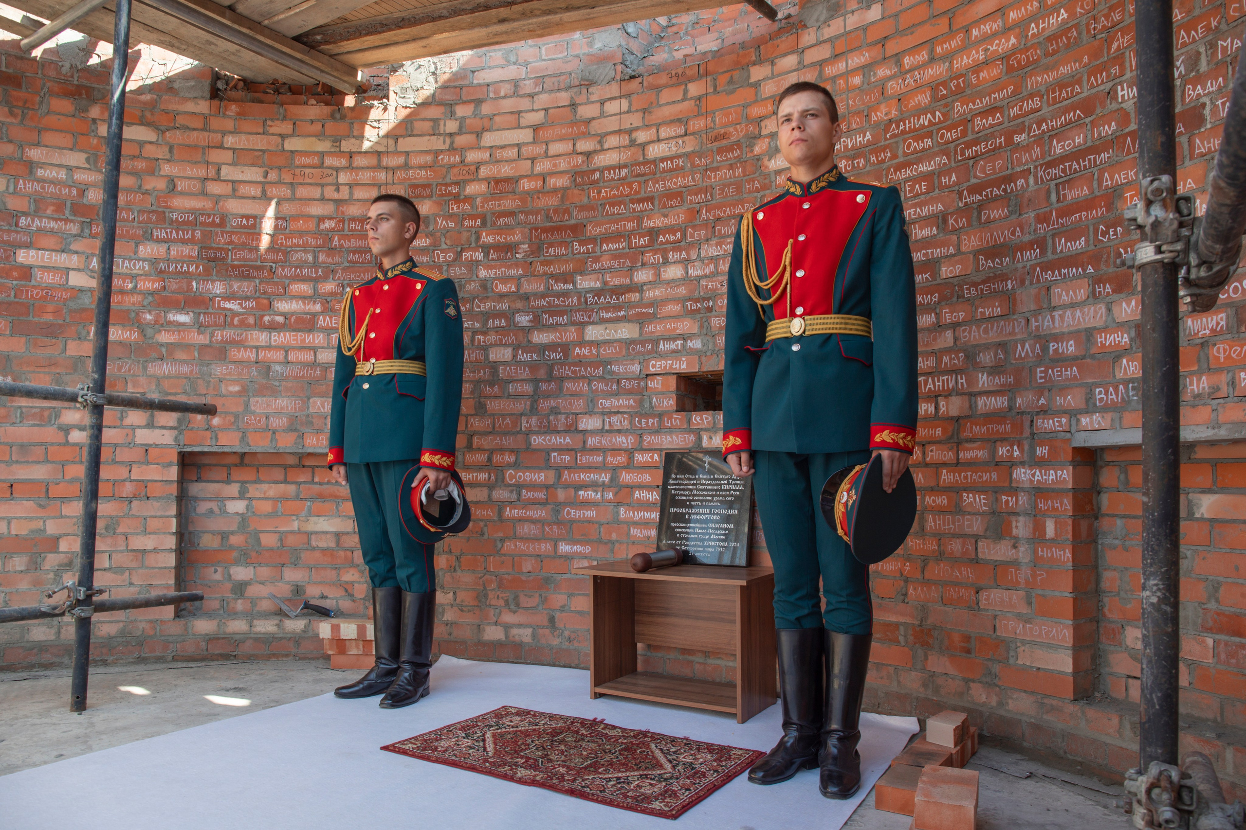 Епископ Силуан Павло-Посадский служба в храме св.Николая 25.08.2024. Арт- фотограф Москва
