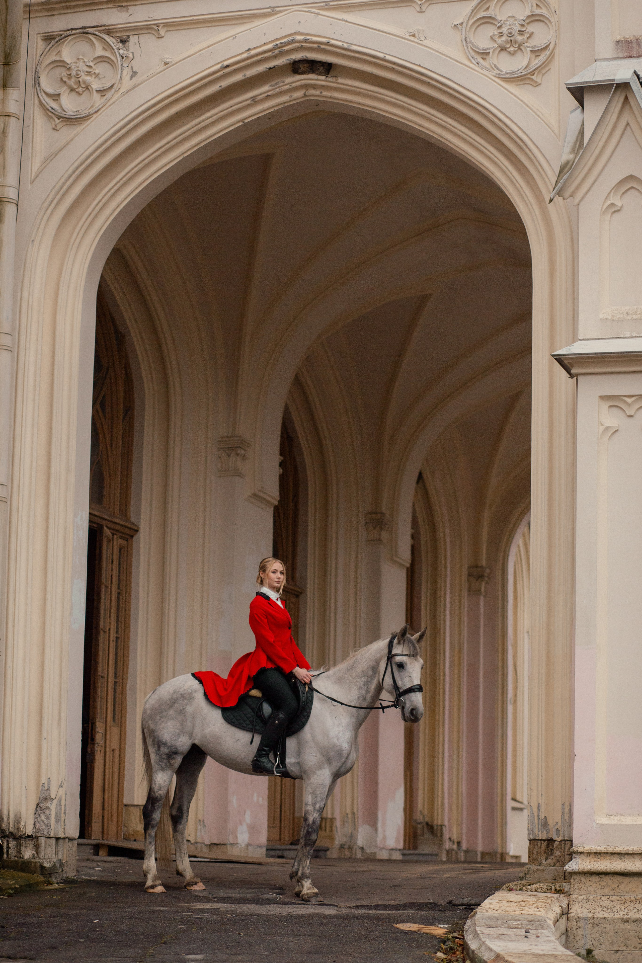 Настя и орловский рысак Павел