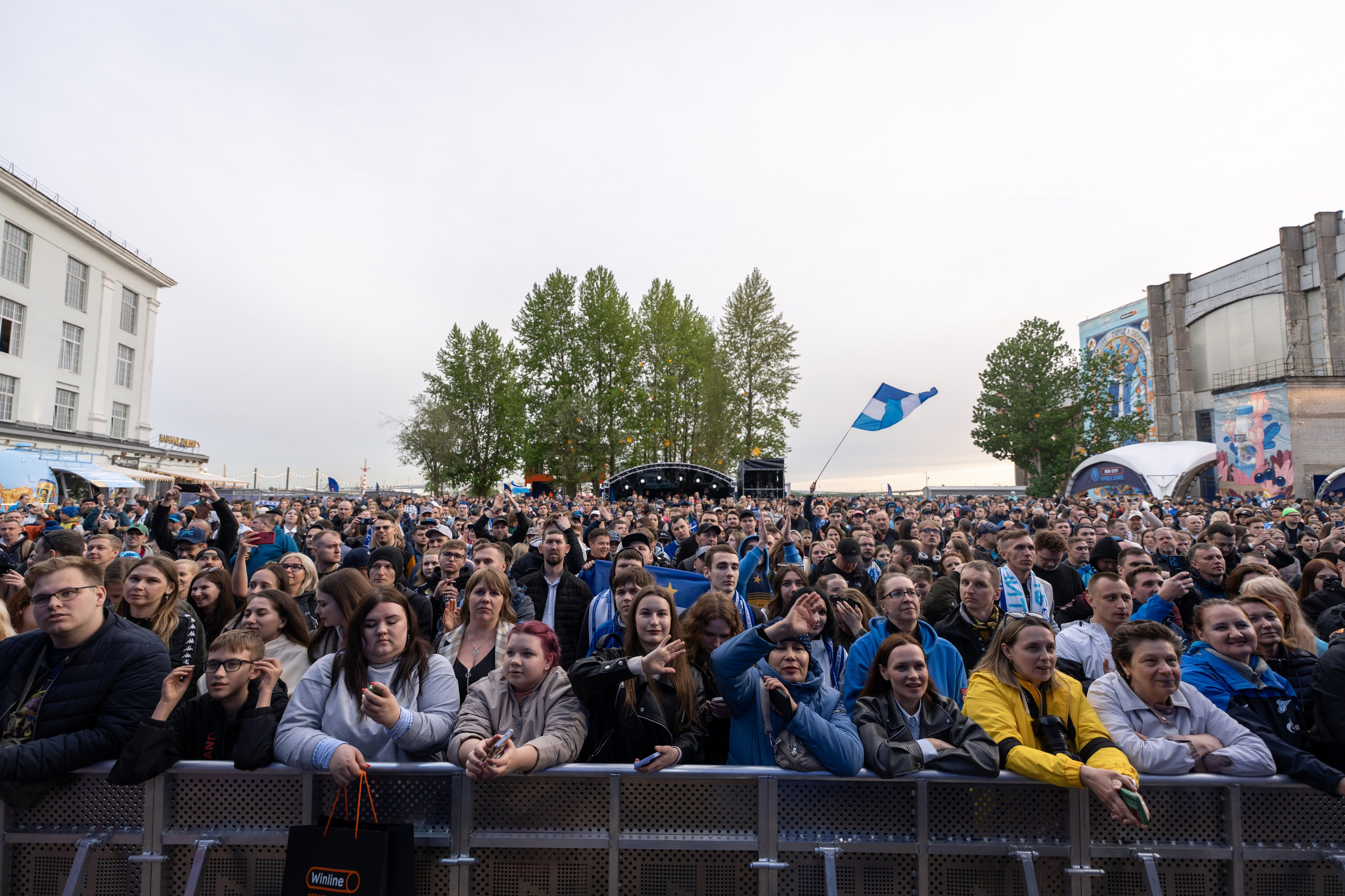 Зенит 100 лет. Андрей Сухинин репортажный свадебный фотограф Санкт-Петербург
