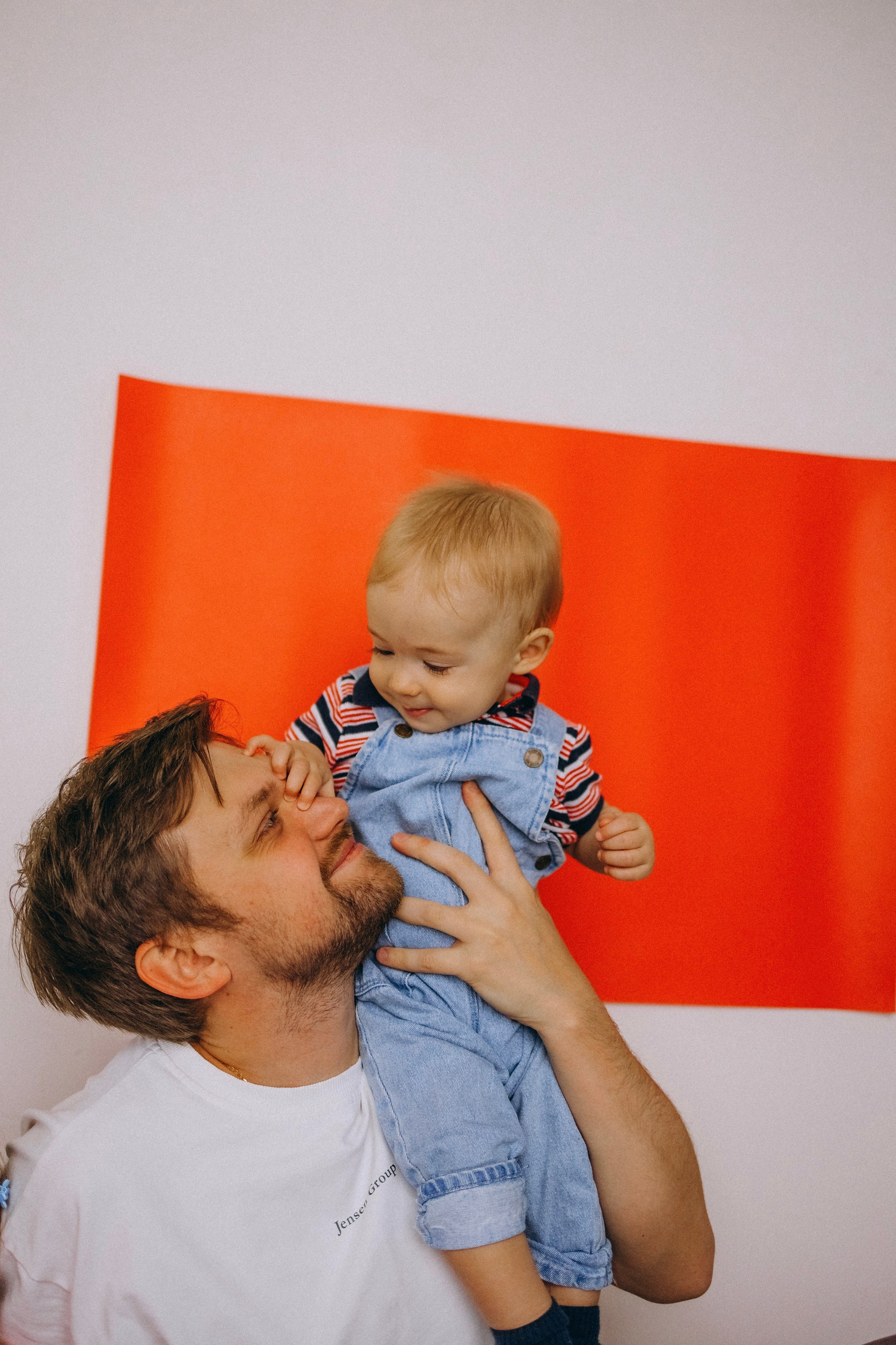 Василя, Леша, Полина, Тема. Главная