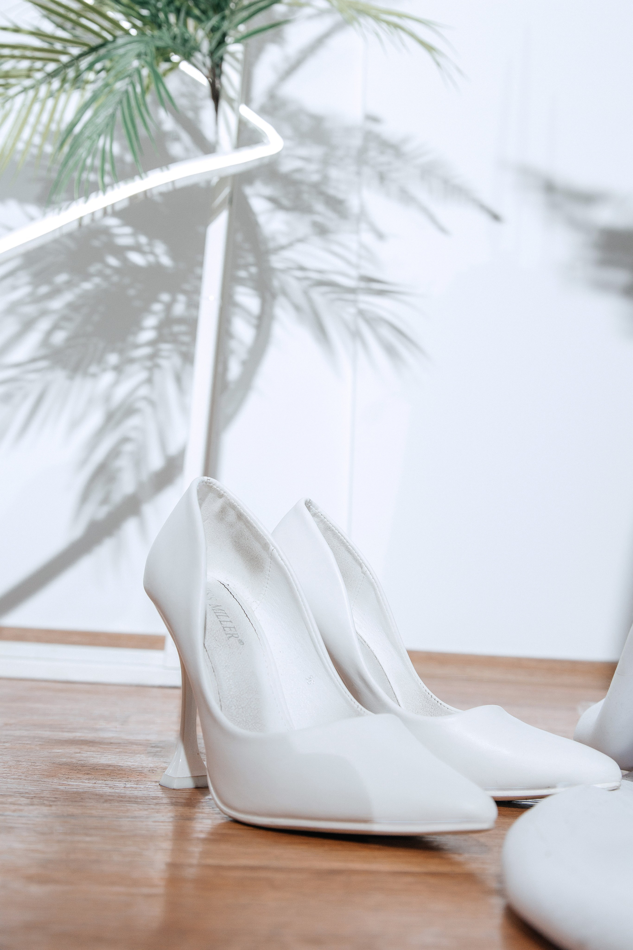 S & E. Street photographer