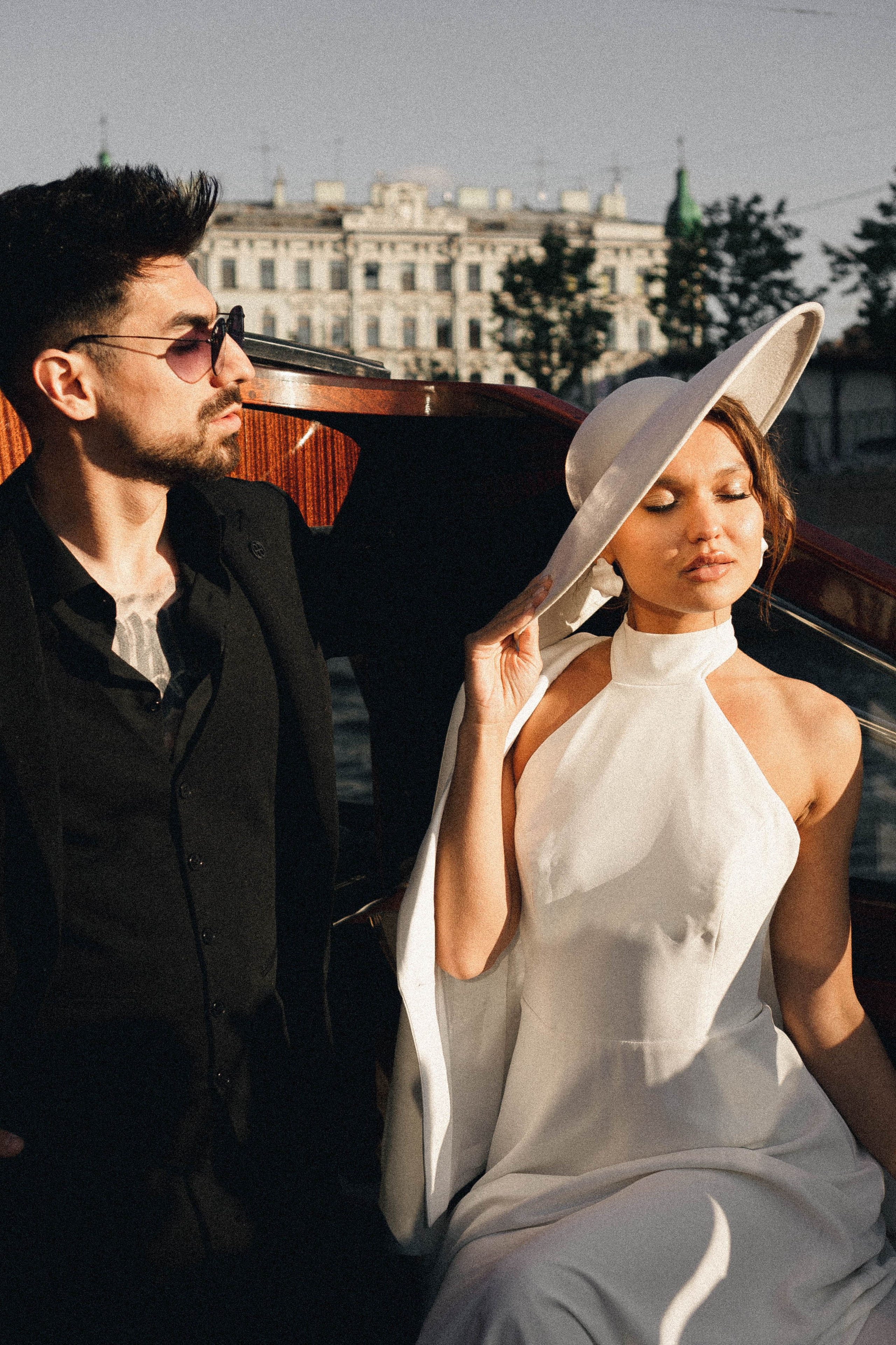 СВАДЕНБНАЯ СЬЕМКА НА КАТЕРЕ ПО КАНАЛАМ САНКТ-ПЕТЕРБУРГА И В АКВАТОРИИ НЕВЫ. Профессиональный фотограф, Санкт-Петербург — Виктория Богомолова