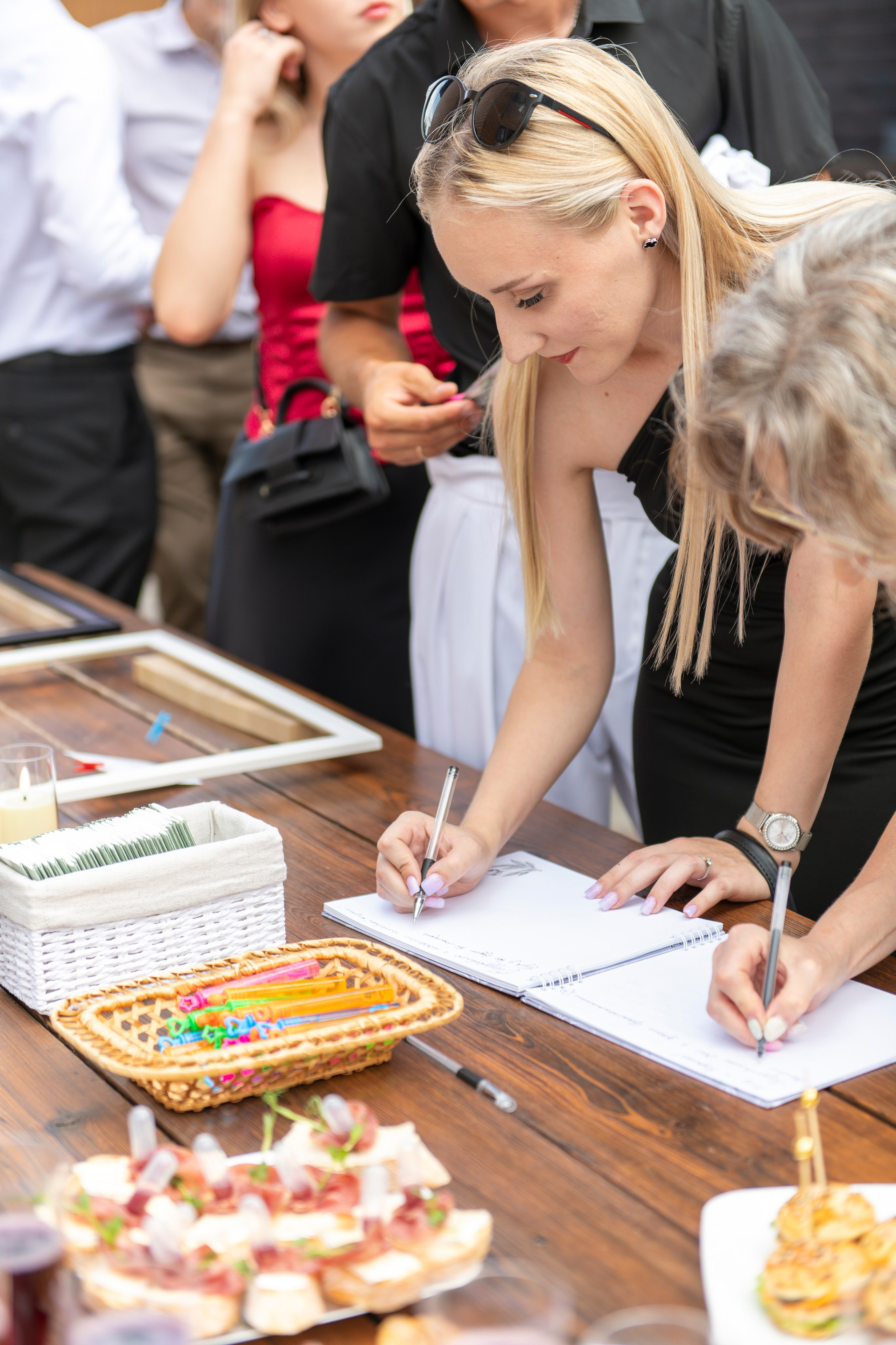 Пакет L (ЗАГС+фотосессия+банкет). Ваш фотограф для любого вида съемки