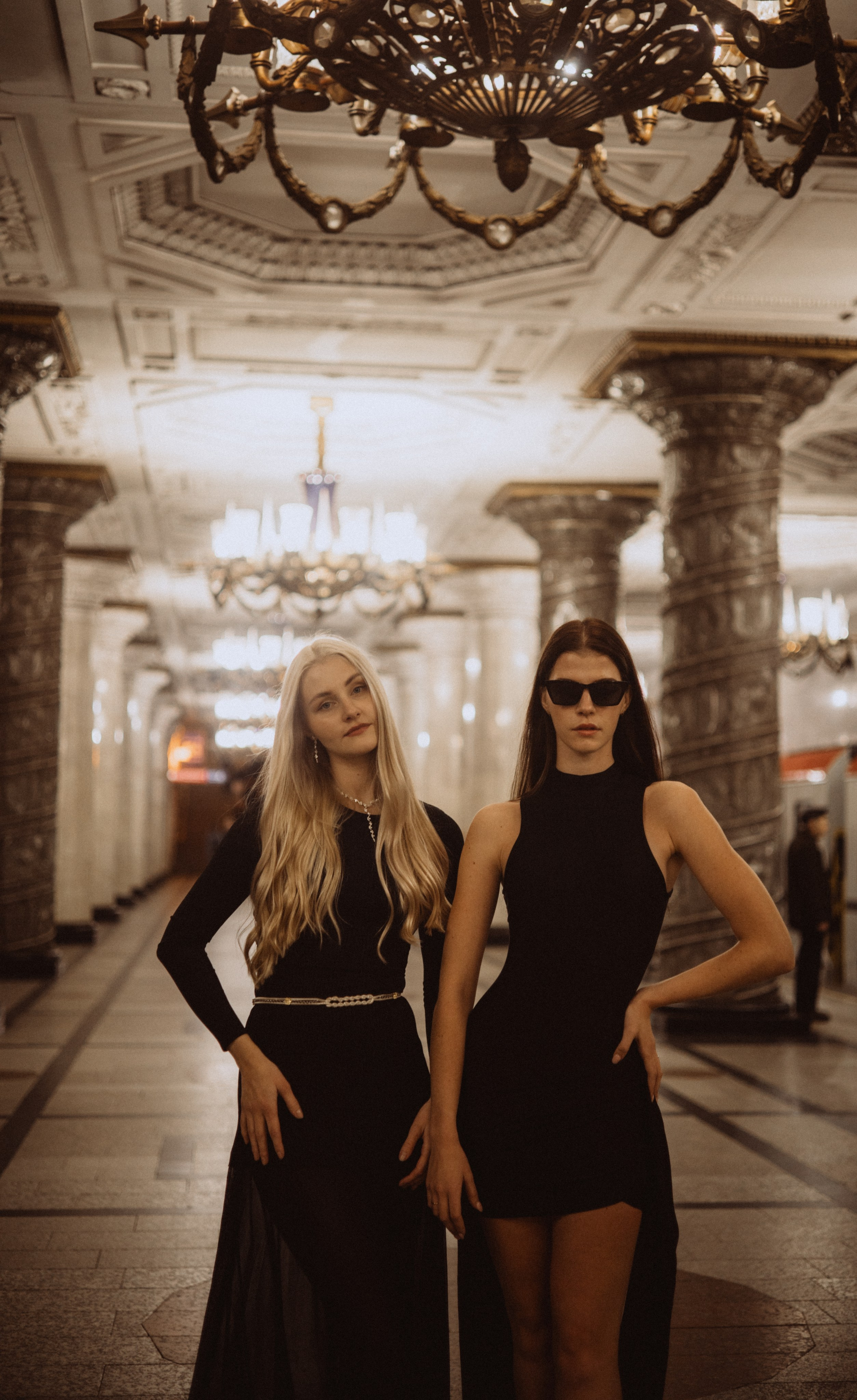 Лиза и Вика. Главная