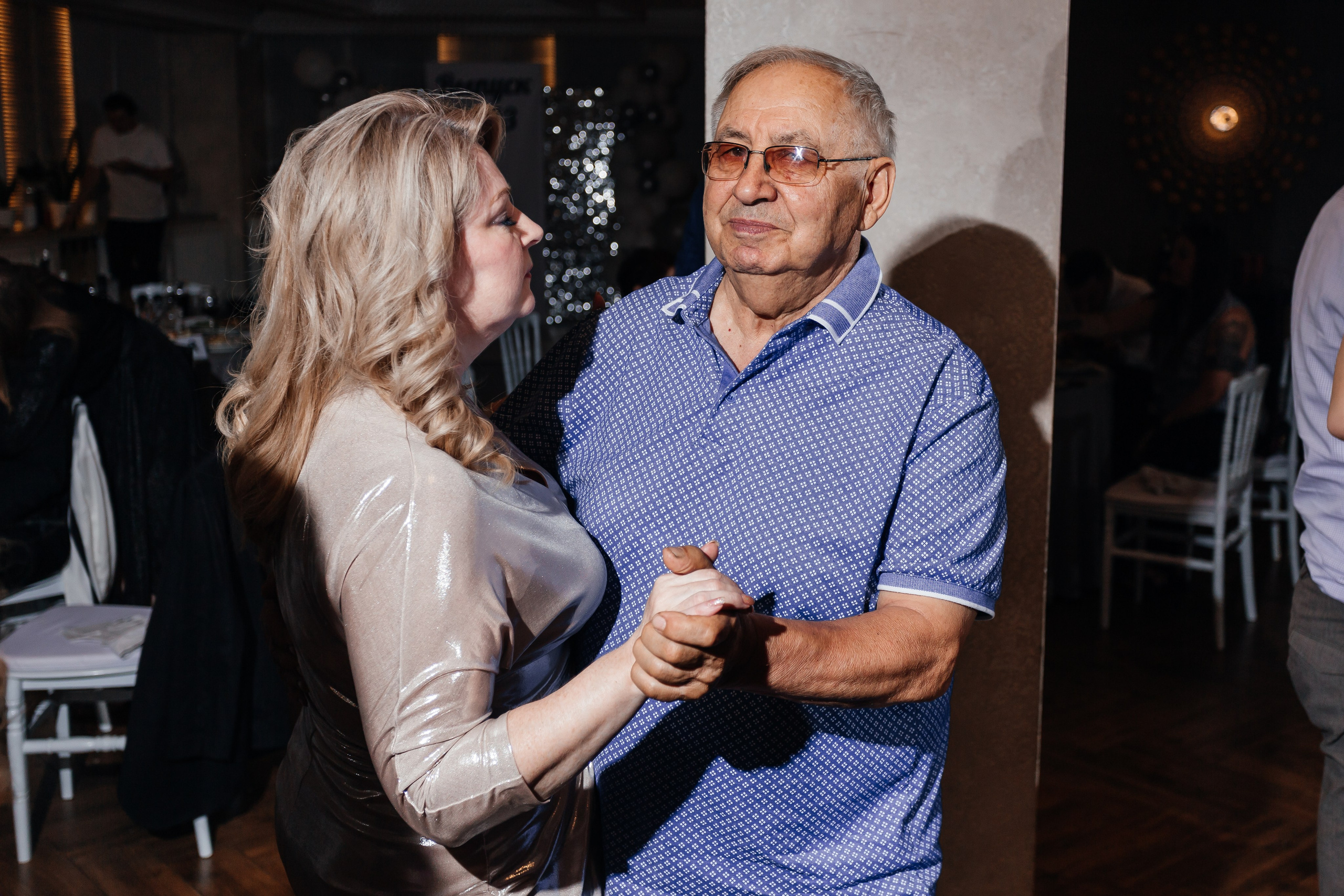 Выпускной 11 «А». Школа № 42. Свадебный фотограф в Краснодаре Николай Крауз