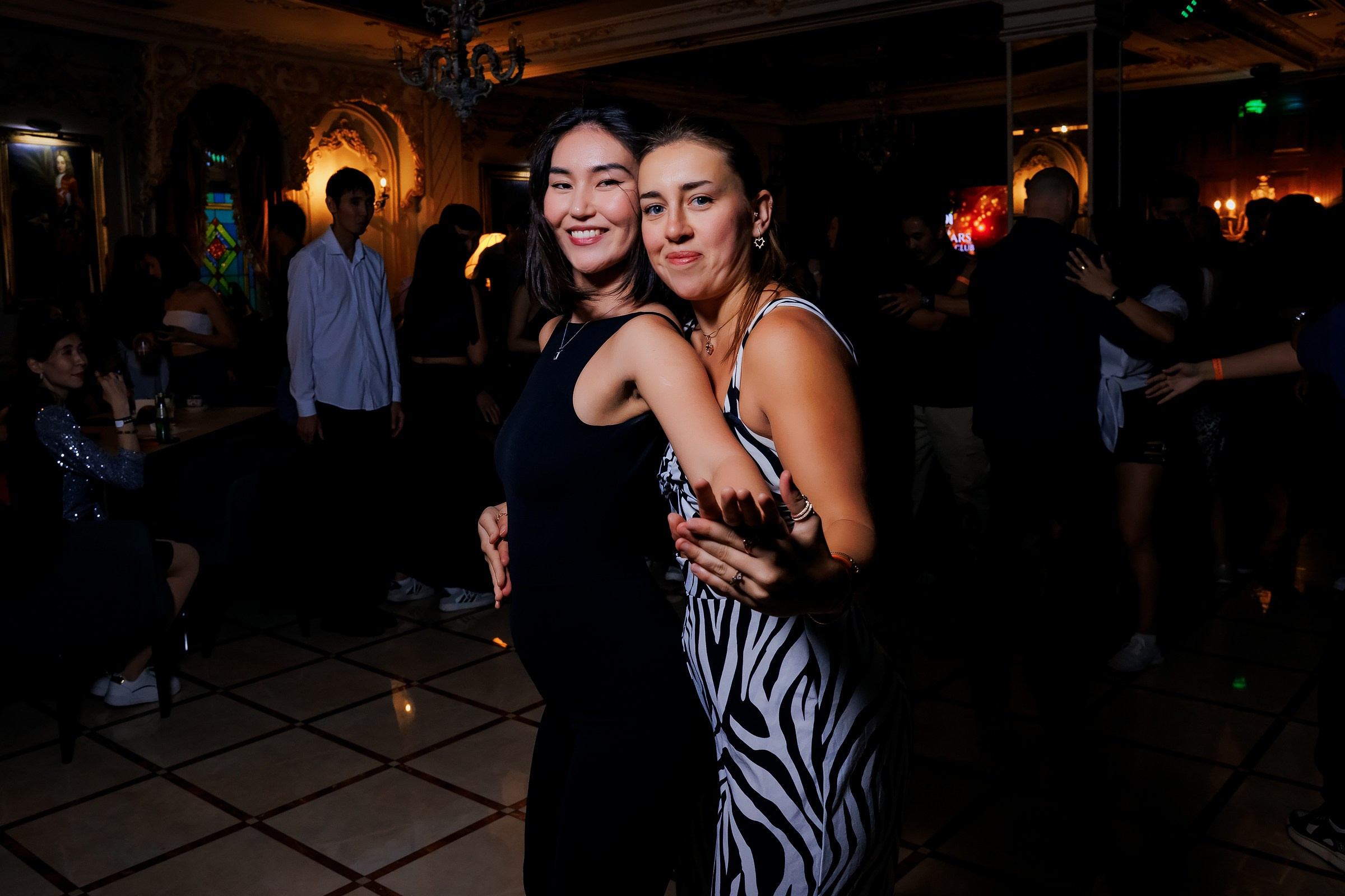 Birthday party BI dance club. Репортажный фотограф в Алматы Каюпов Сержан