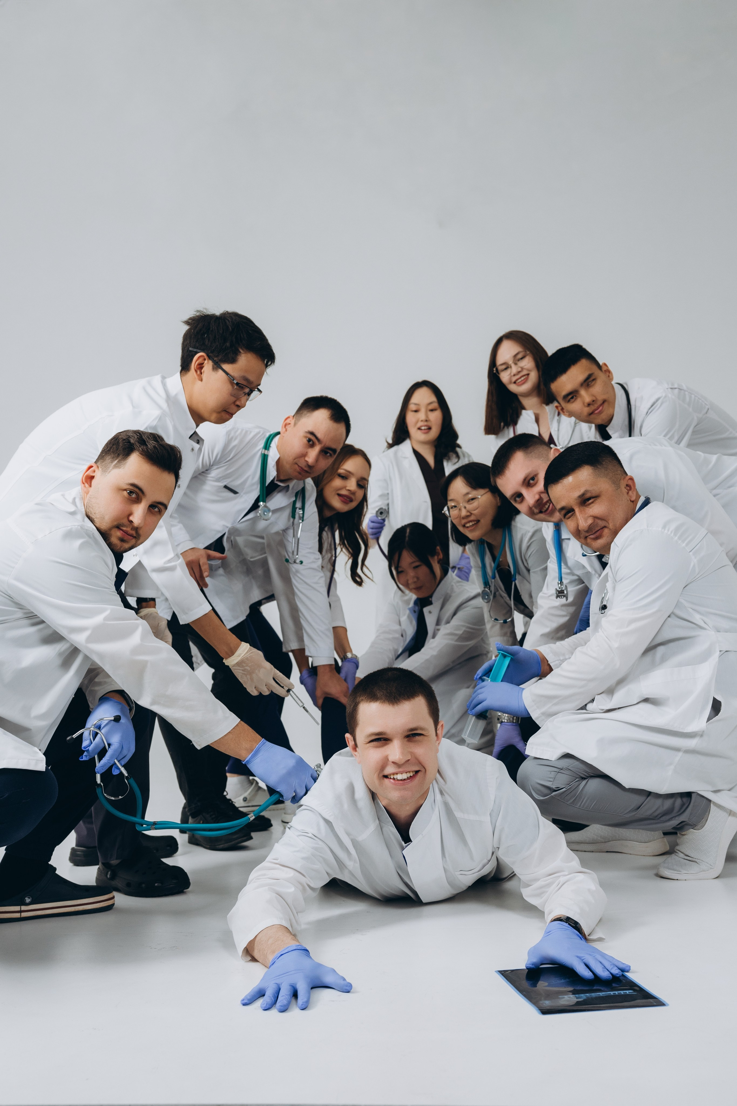 Съёмка для выпускников меда. Свадебный, семейный фотограф в Иркутске Светлана Макаричева