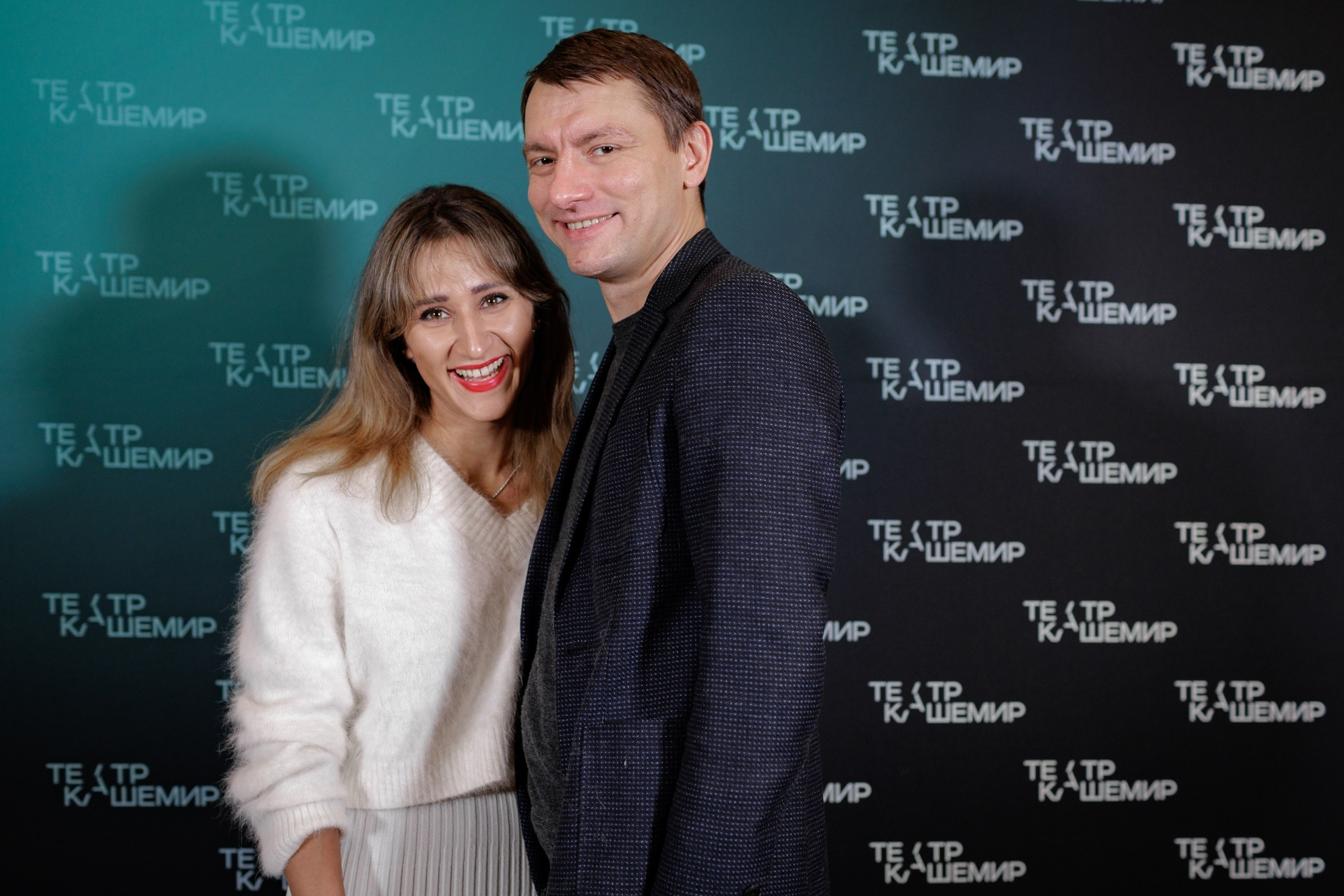 Пресс-Волл «Театр Кашемир». Юра Бакулин Фотограф Москва