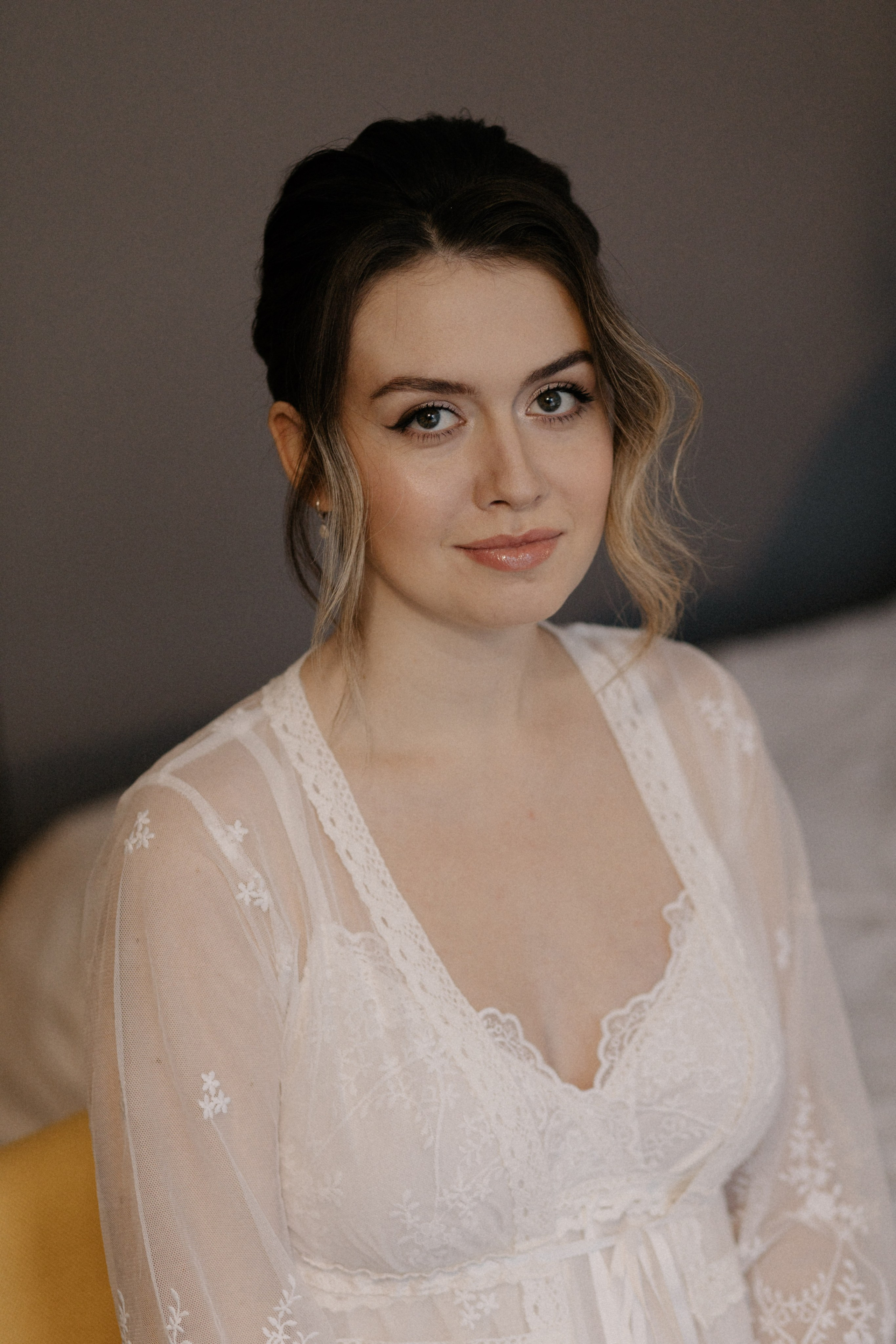 Ксюша и Илья. Утро в отеле роспись в Birds. Свадебный и портретный фотограф в Москве Анастасия Масюк