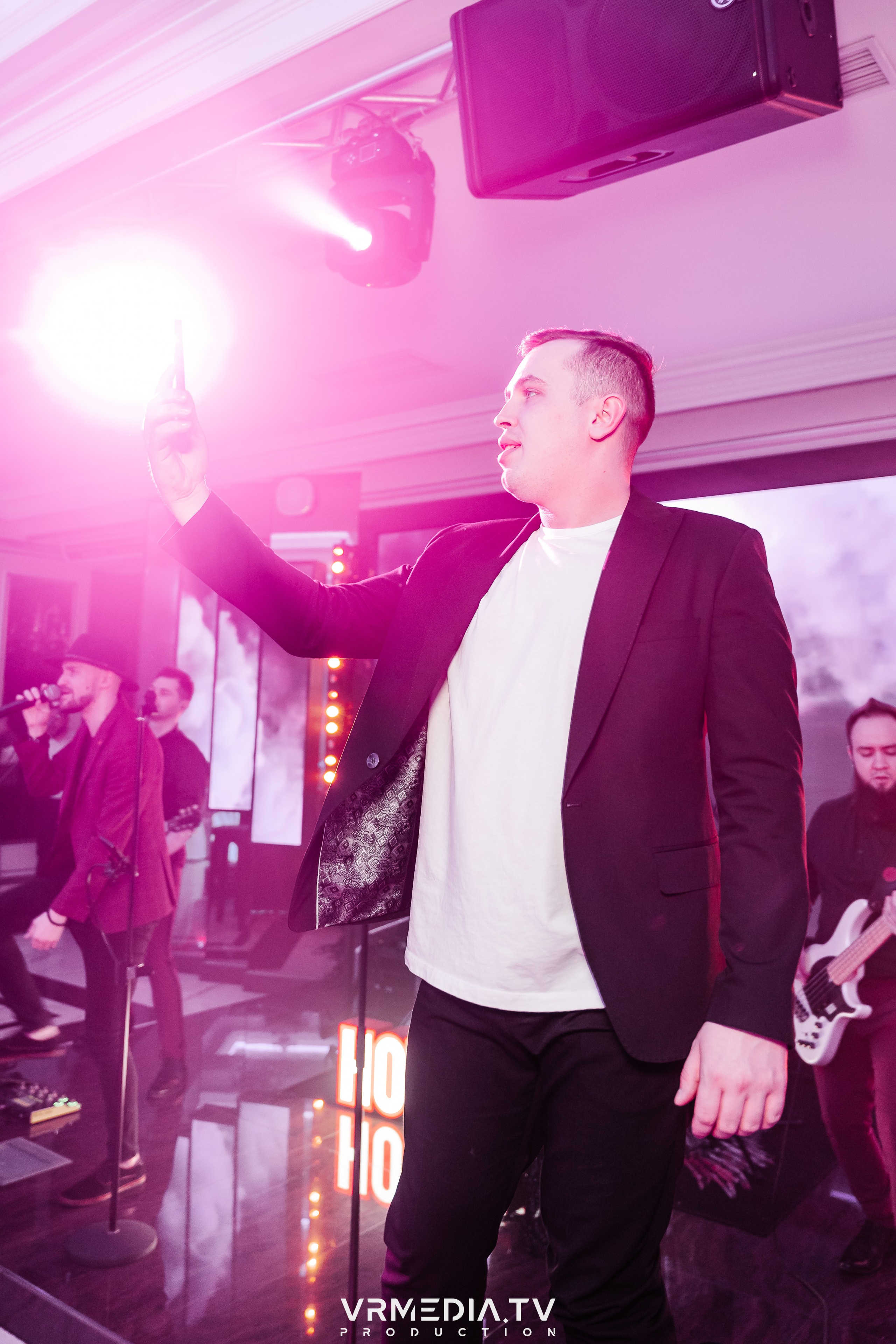 Международный женский день в ресторане «Лазурный берег»