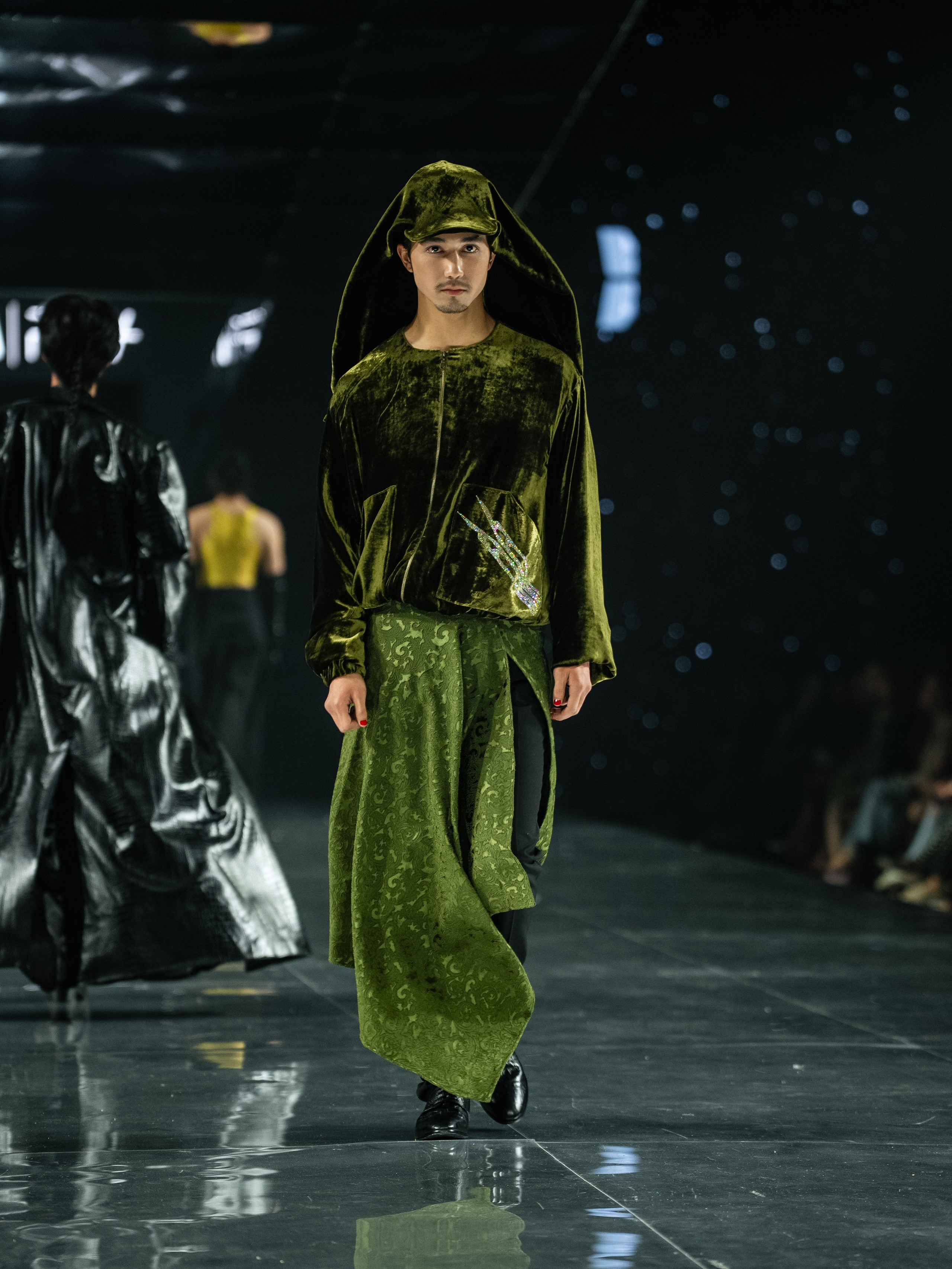 Visa Fashion Week YESYES. Сайт Алматинского НЮ АРТ, будуар и фэшн фотографа Дениса Карпенко