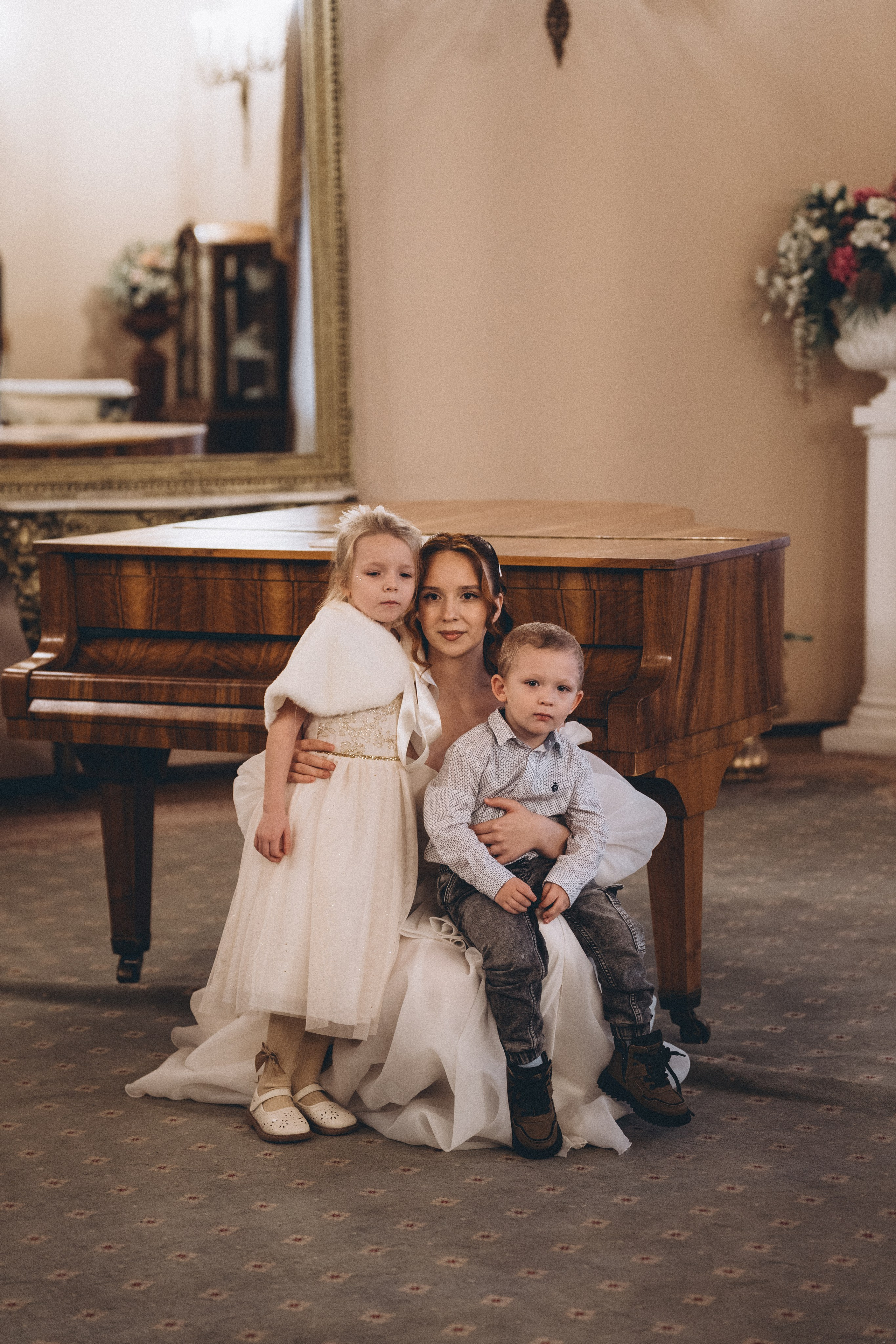 СВАДЕБНАЯ СЬЕМКА ВО ВТОРОМ ДВОРЦЕ С ГОСТЯМИ И ПРОГУЛКА В ТАВРИЧЕСКОМ САДУ. Профессиональный фотограф, Санкт-Петербург — Виктория Богомолова