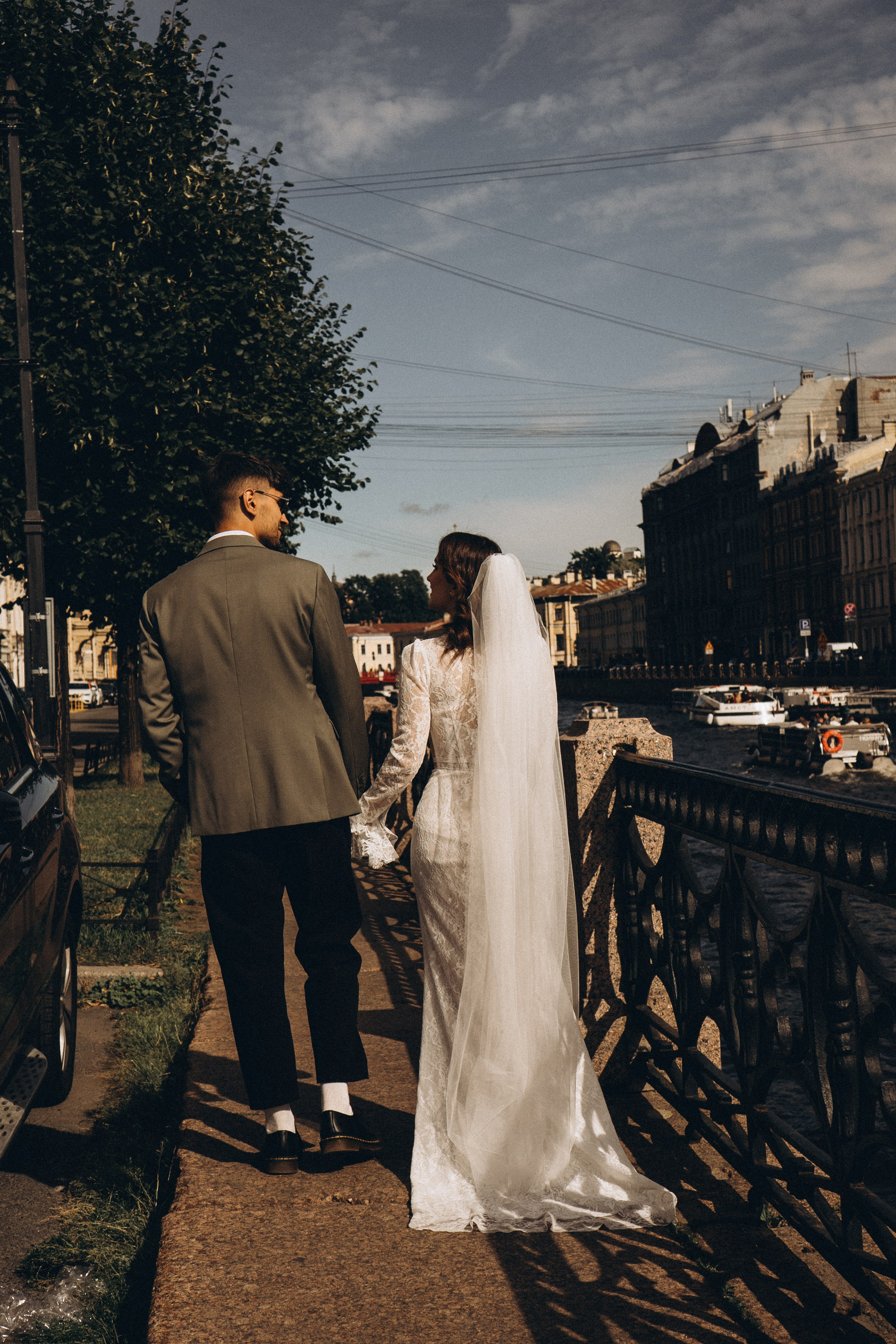 СВАДЕБНАЯ ПРОГУЛКА ВОЗЕ ИСАИКЕВСКОГО СОБОРА АСТОРИИ И ЗАКОНОДАЛЕТНОГО СОБРАНИЯ. Профессиональный фотограф, Санкт-Петербург — Виктория Богомолова