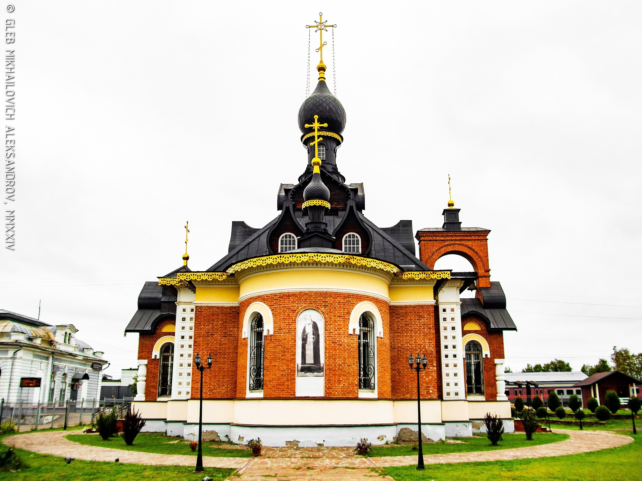 Александров. Храм Серафима Саровского. Зодчество