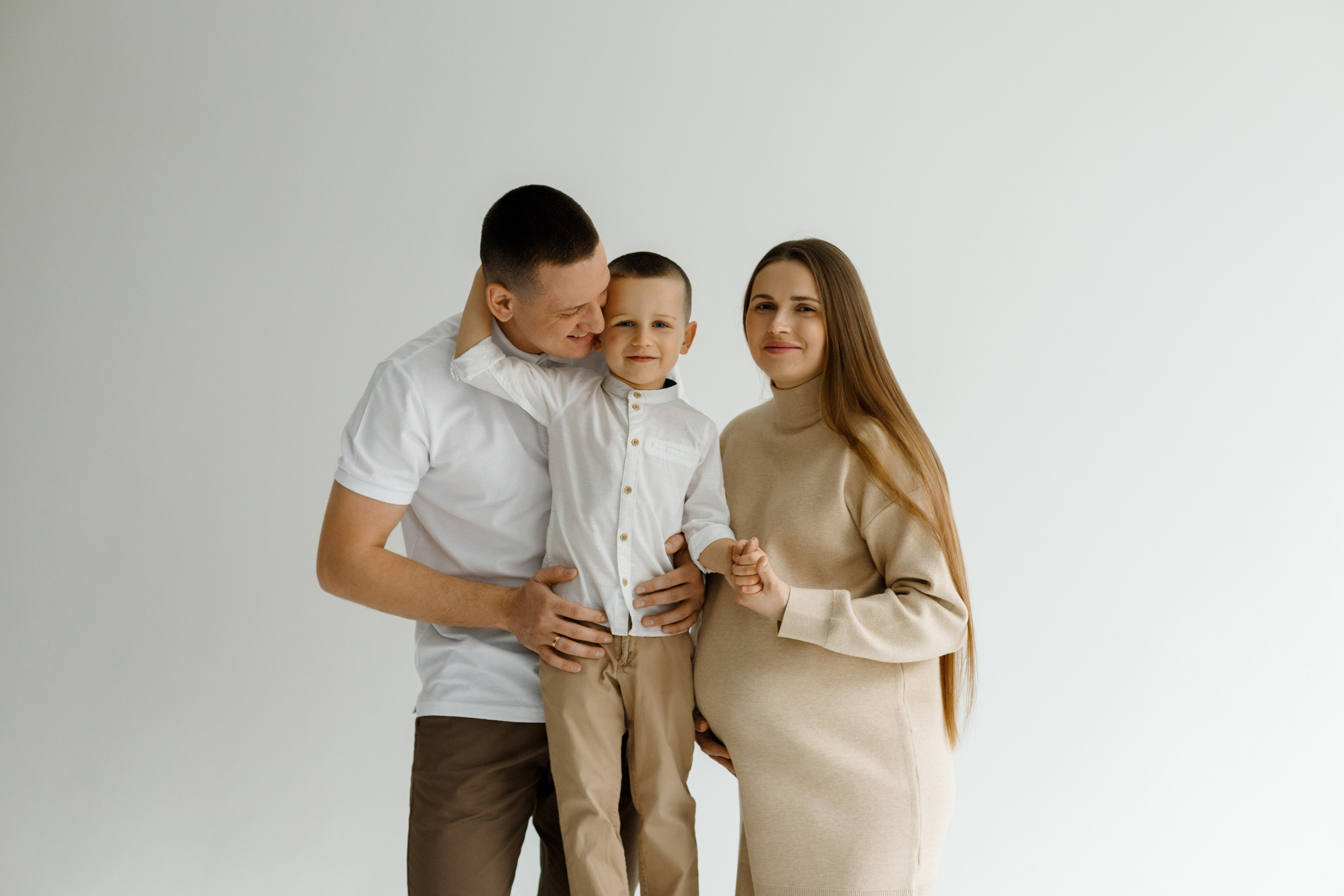 Семейная фотосессия беремености в Лофт 13. Фотограф Александра Сыщенко